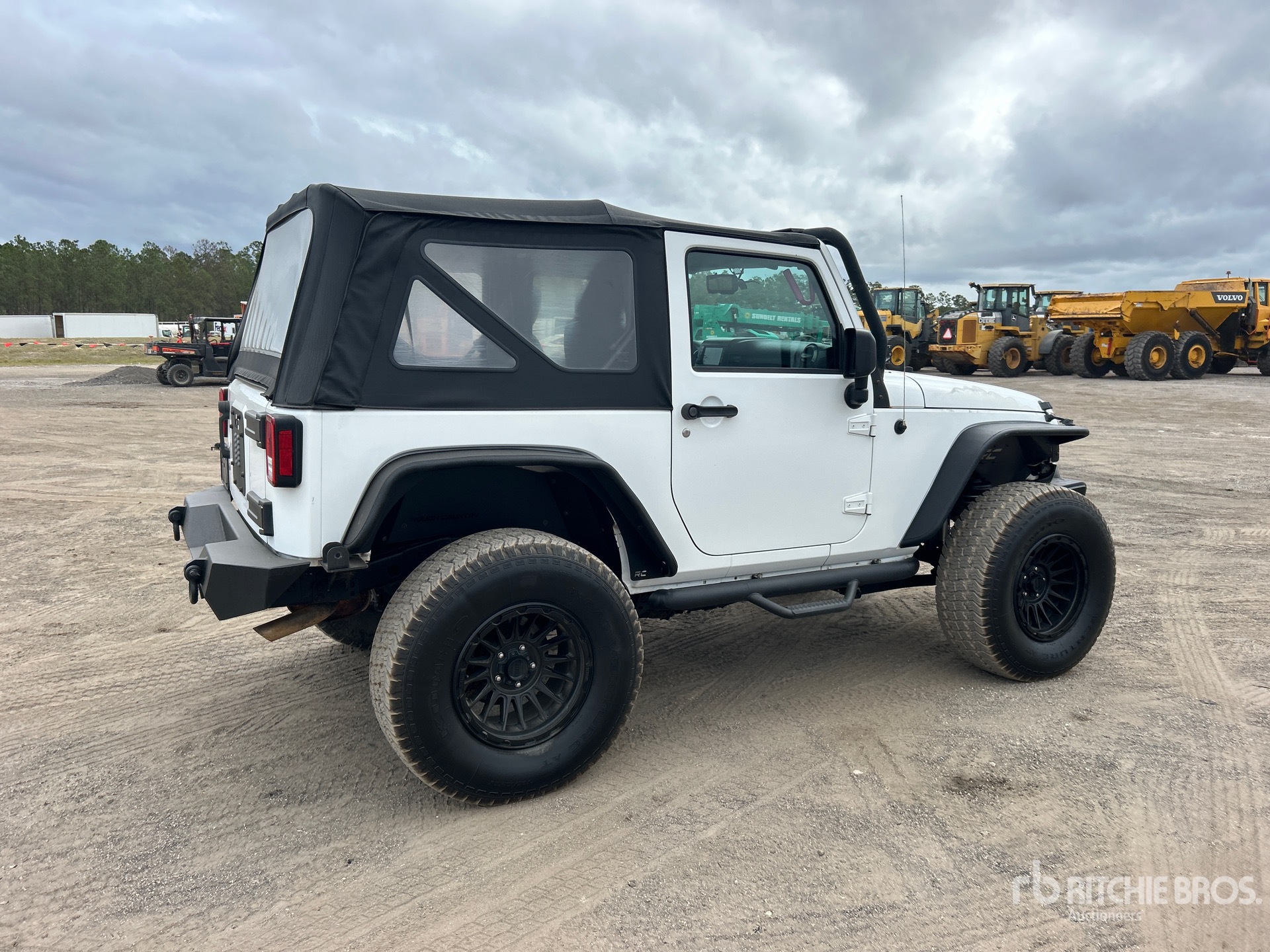 General Appearance with Bild, Ecke hinten rechts