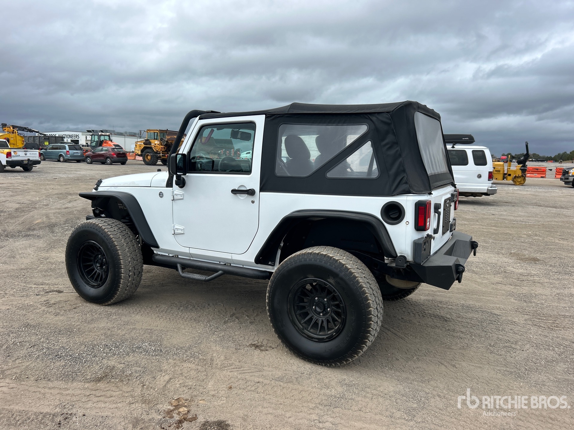 General Appearance with Bild, Ecke hinten links