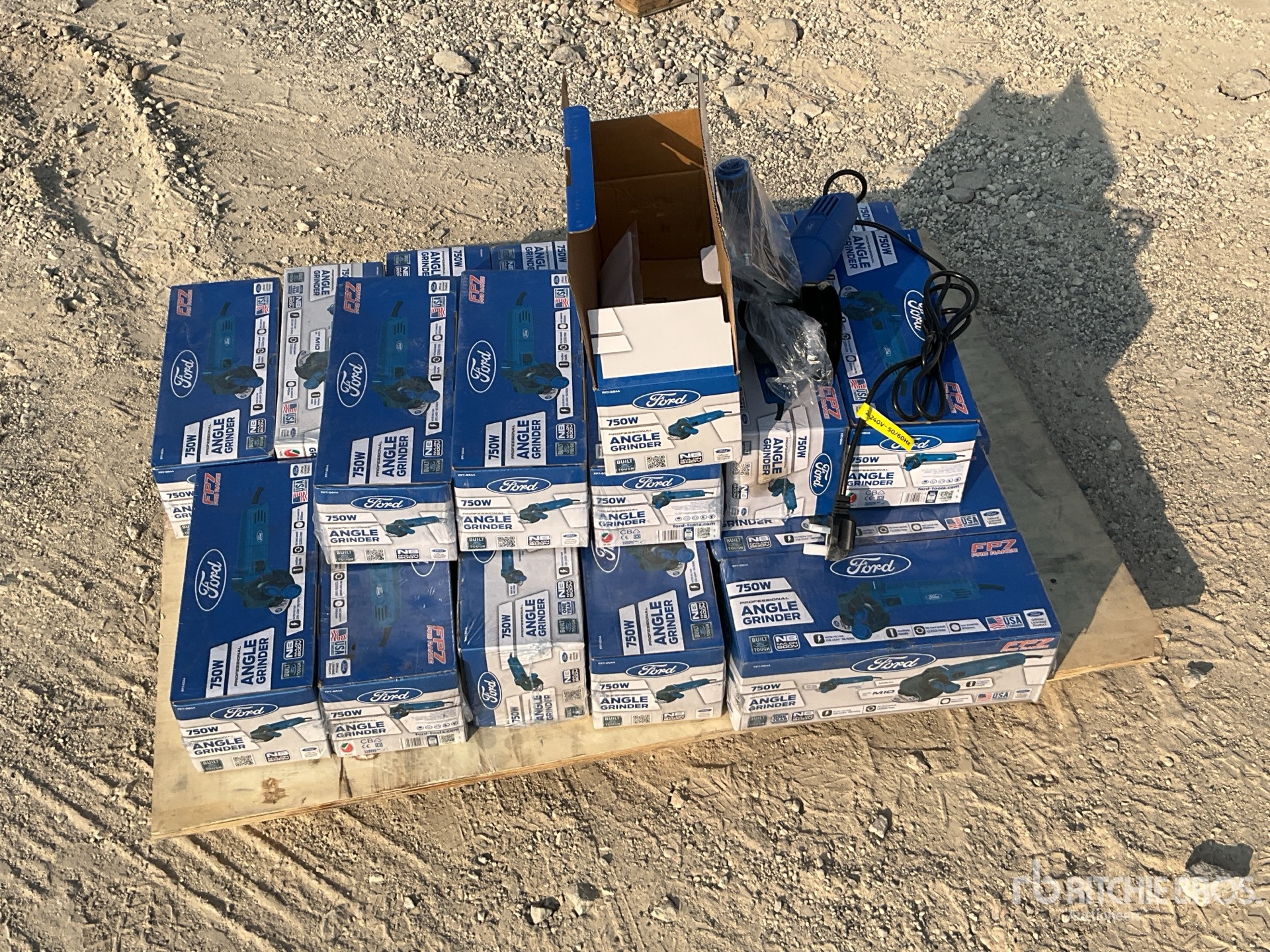 Aspect général with Image, coin avant droit