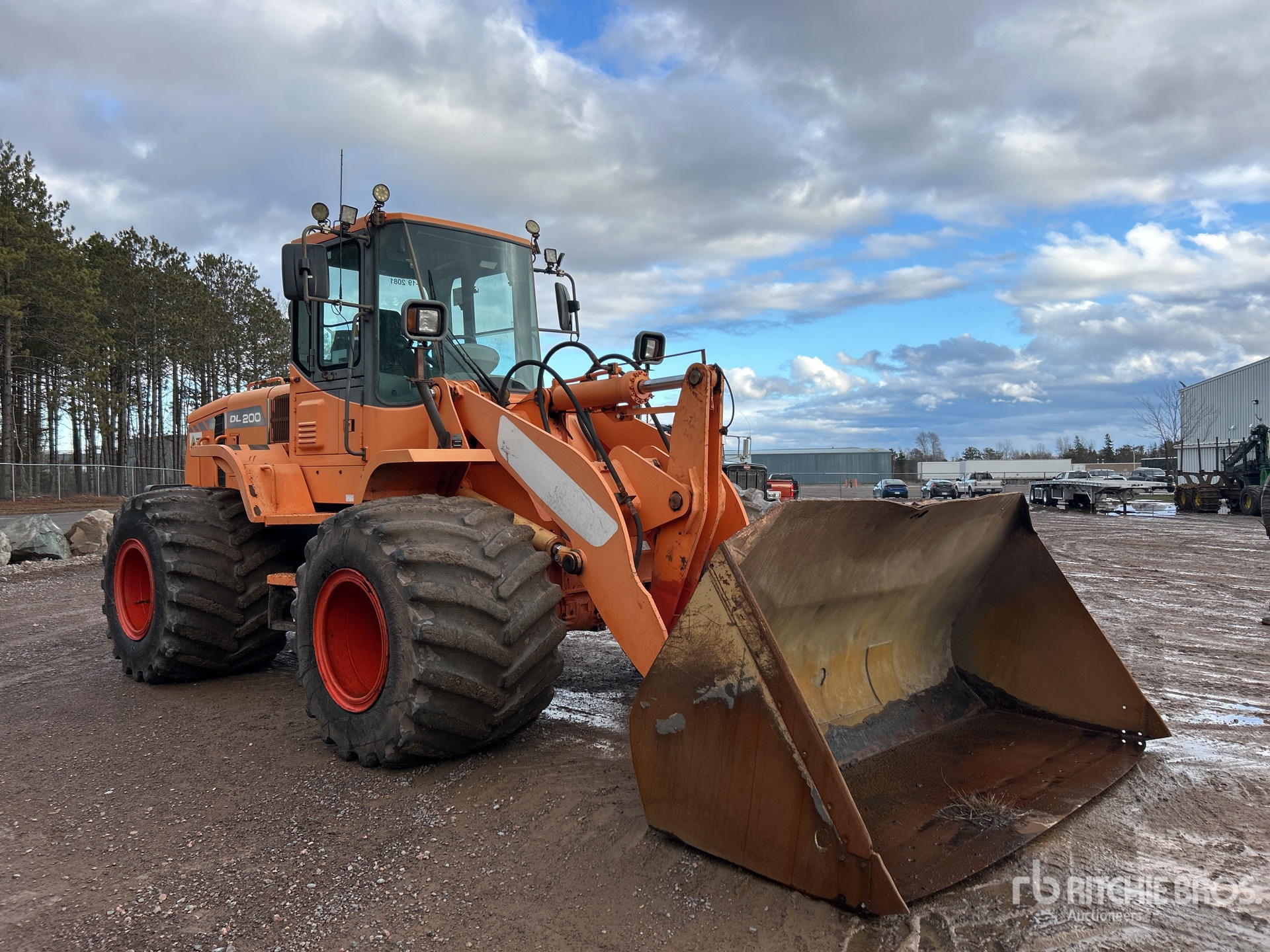 General Appearance with Picture, Right Front Corner