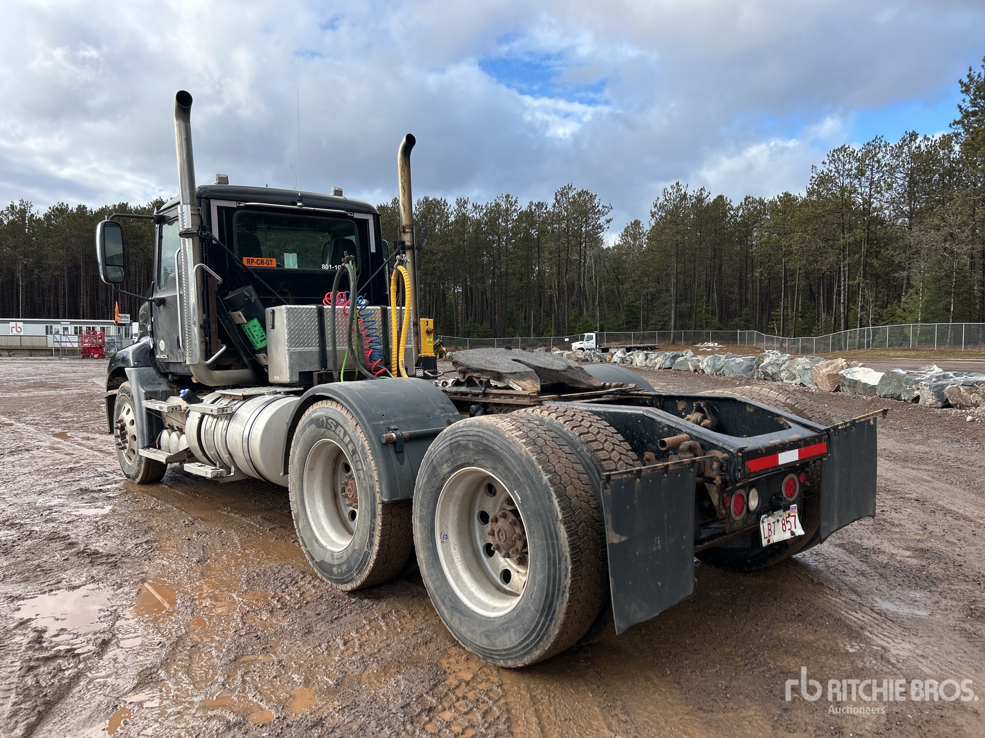 General Appearance with Imagen: esquina trasera izquierda