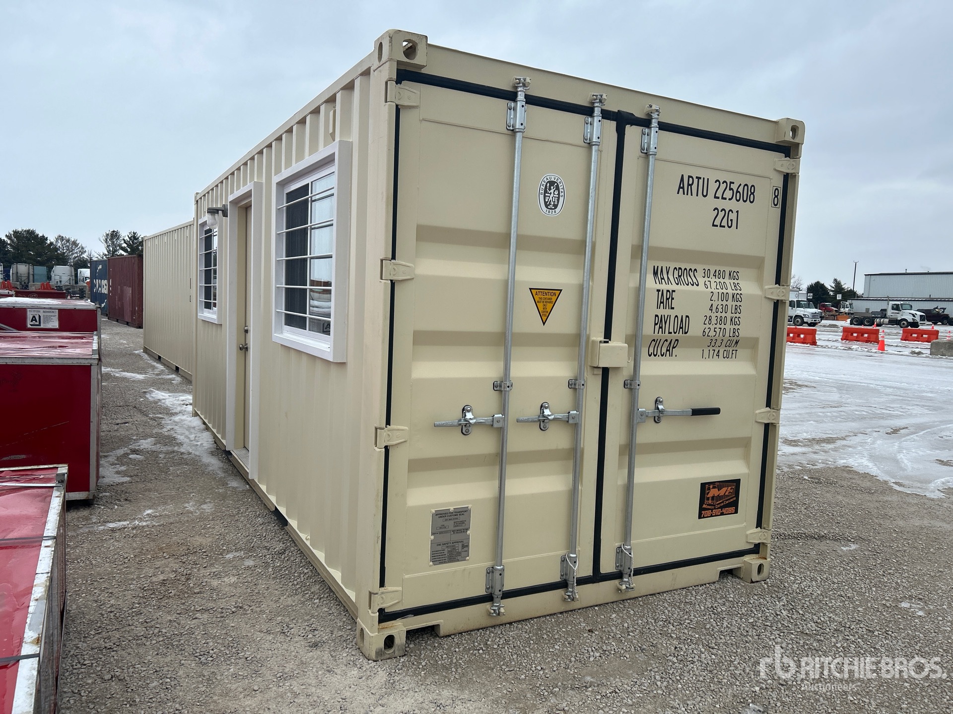 General Appearance with Bild, Ecke vorne rechts