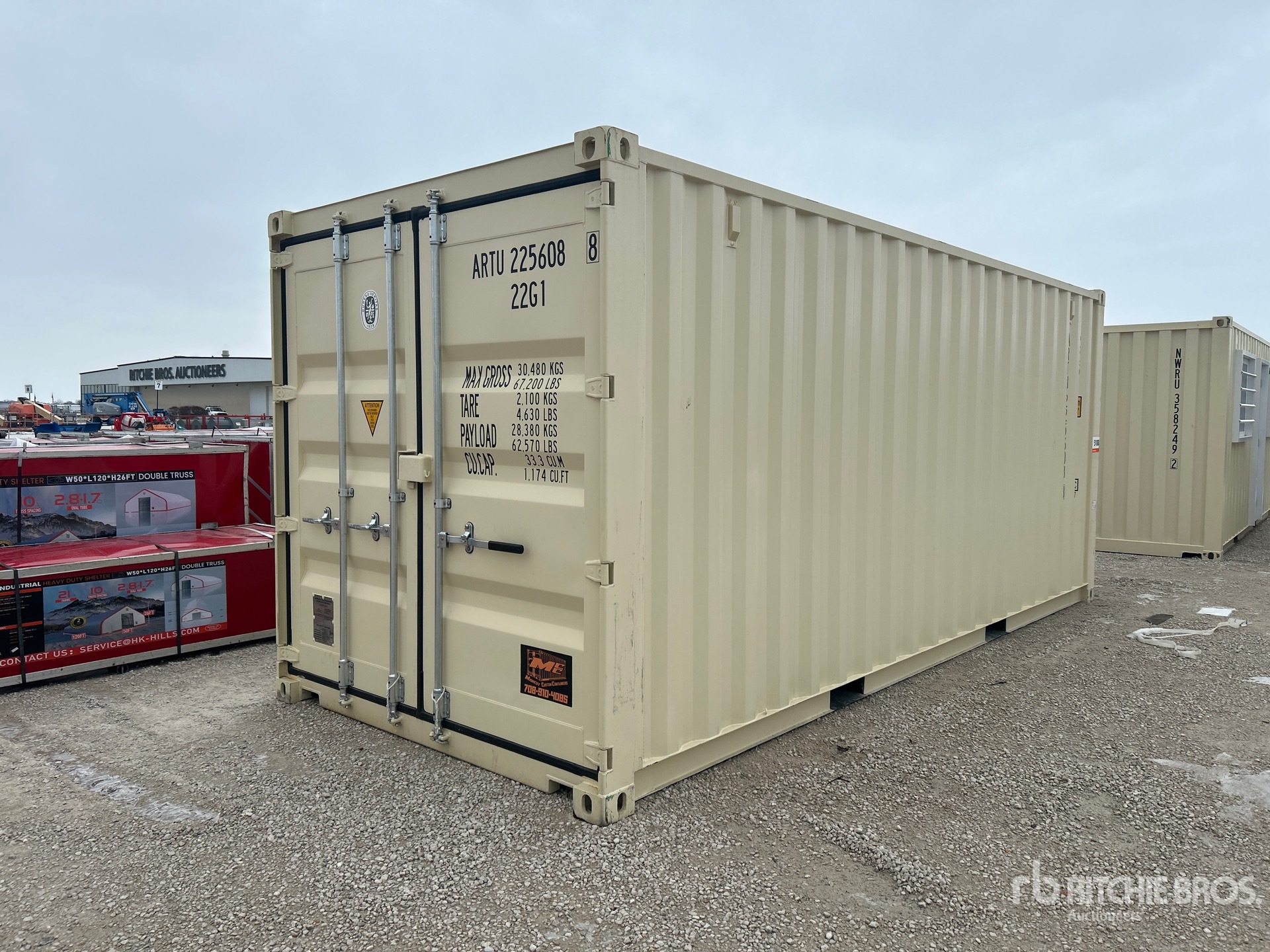 General Appearance with Bild, Ecke vorne links