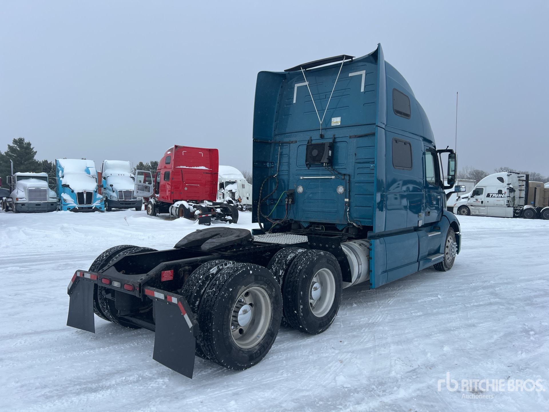 General Appearance with Foto, angolo anteriore sinistro