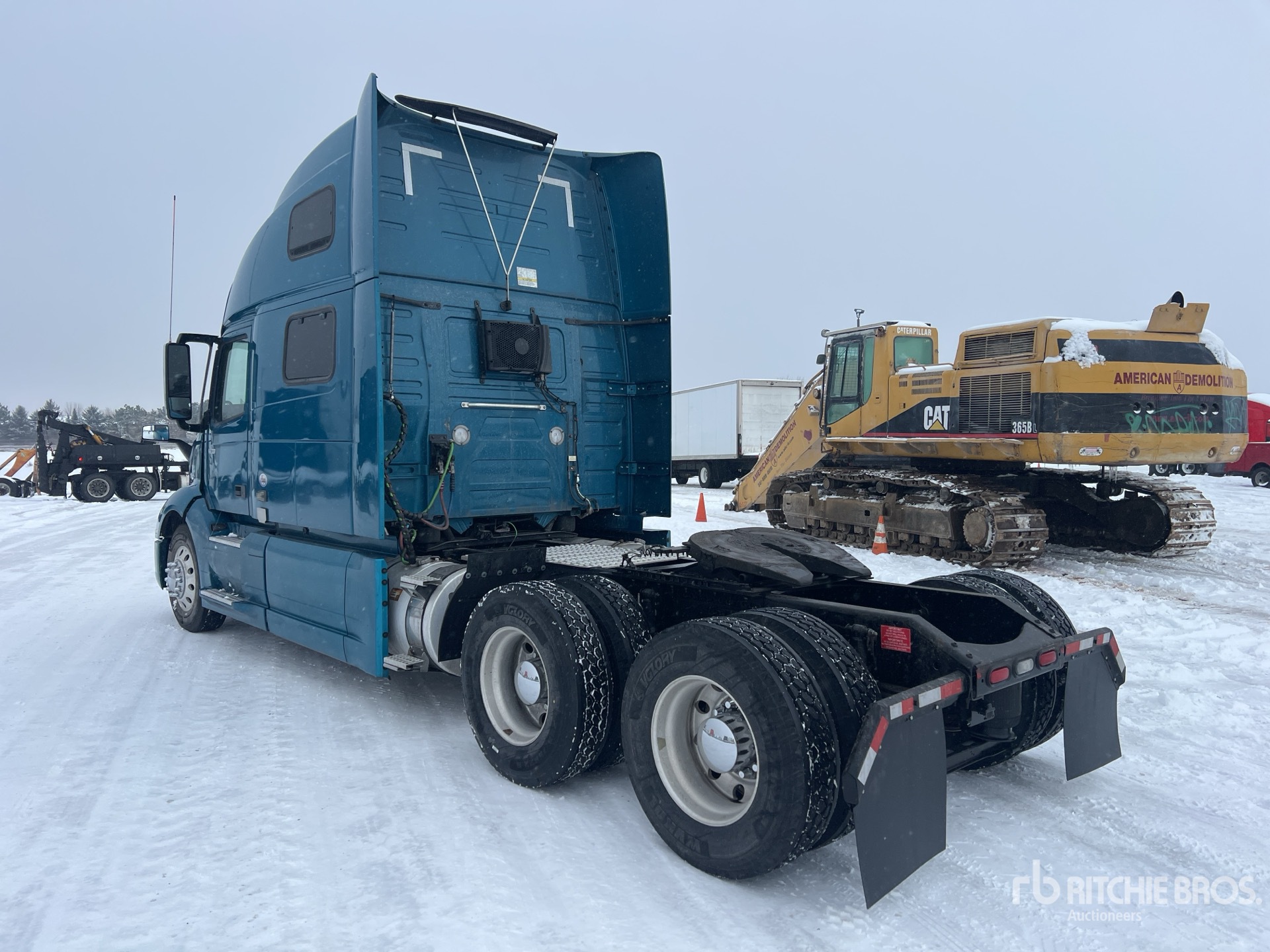 General Appearance with Foto, angolo posteriore sinistro