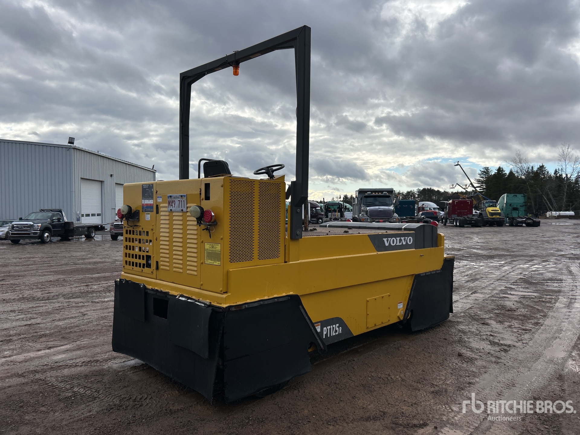 Aspect général with Image, coin arrière droit