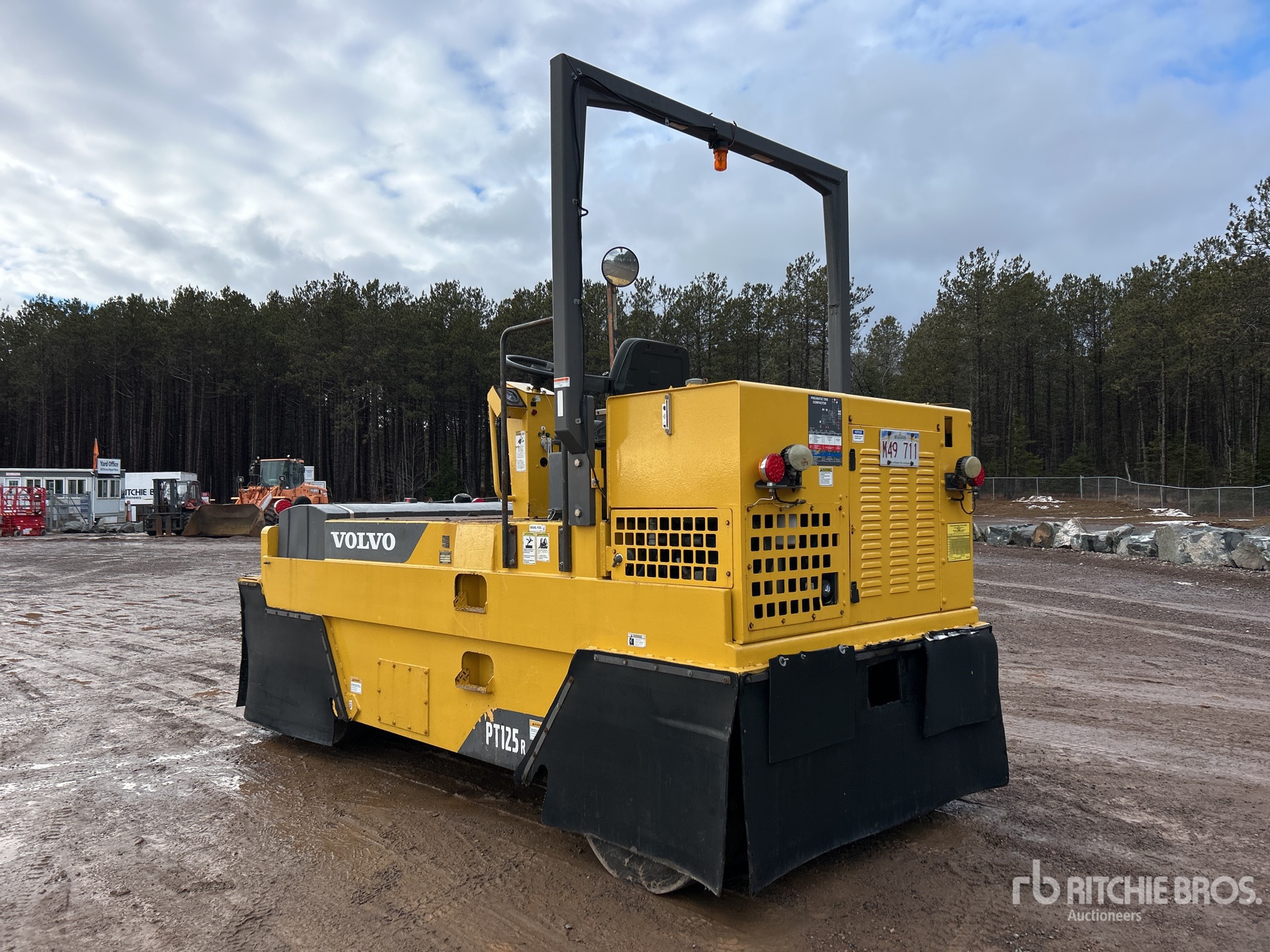 Aspect général with Image, coin arrière gauche