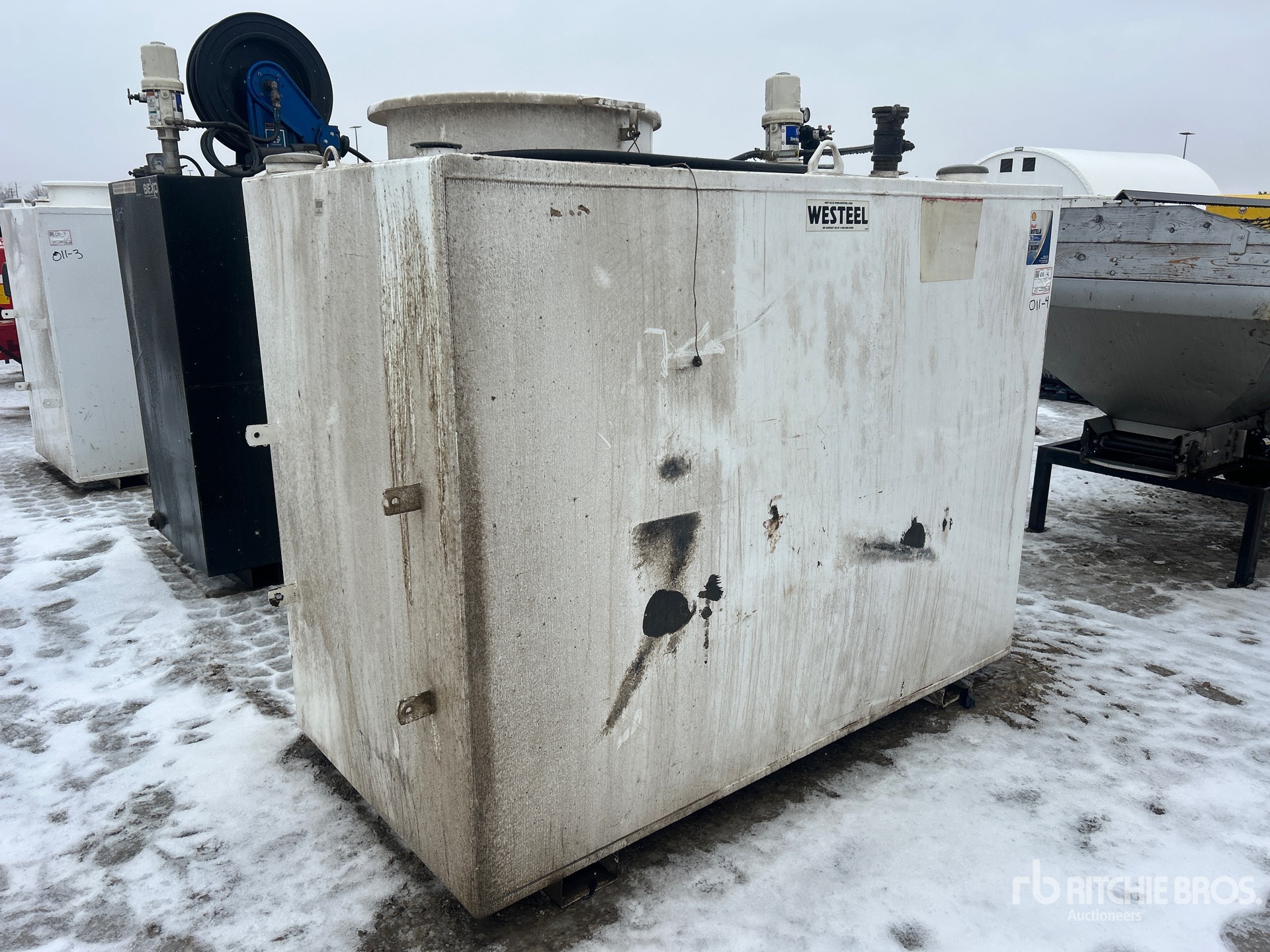 General Appearance with Picture, Left Rear Corner