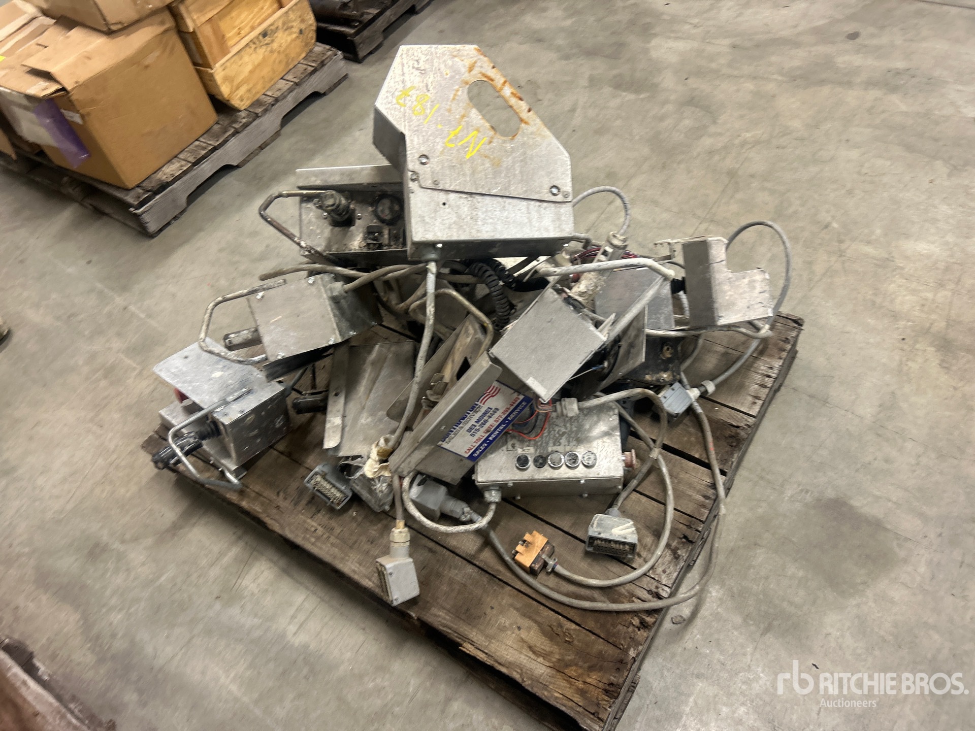 Aspect général with Image, coin arrière droit