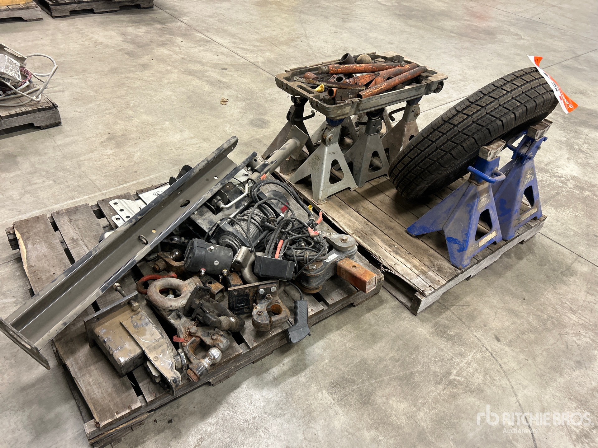 Aspect général with Image, coin arrière gauche