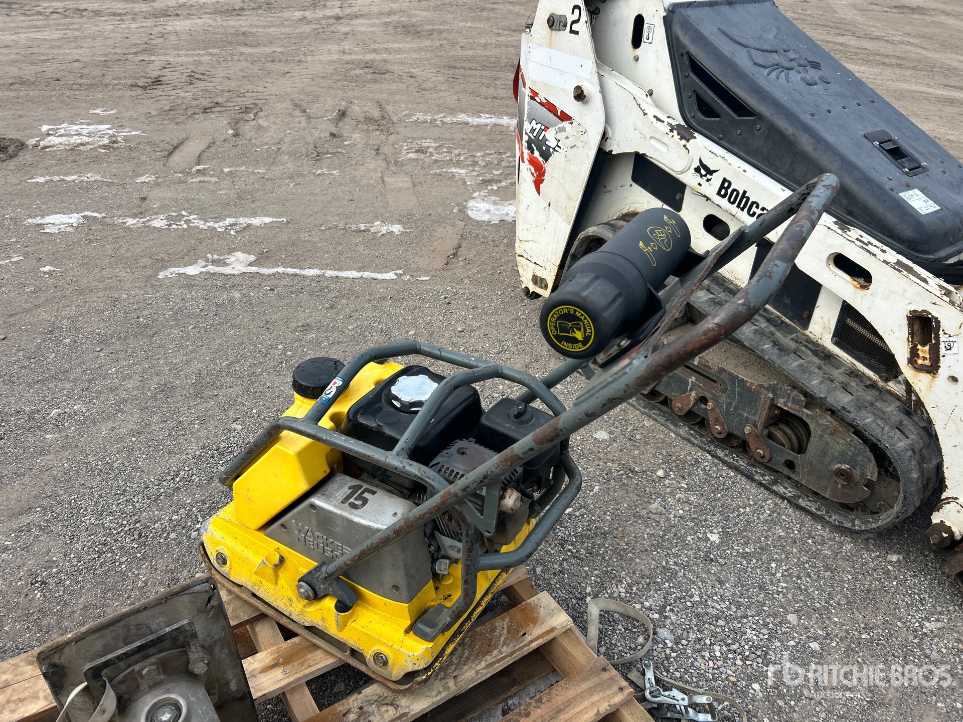 Aspect général with Image, coin arrière gauche