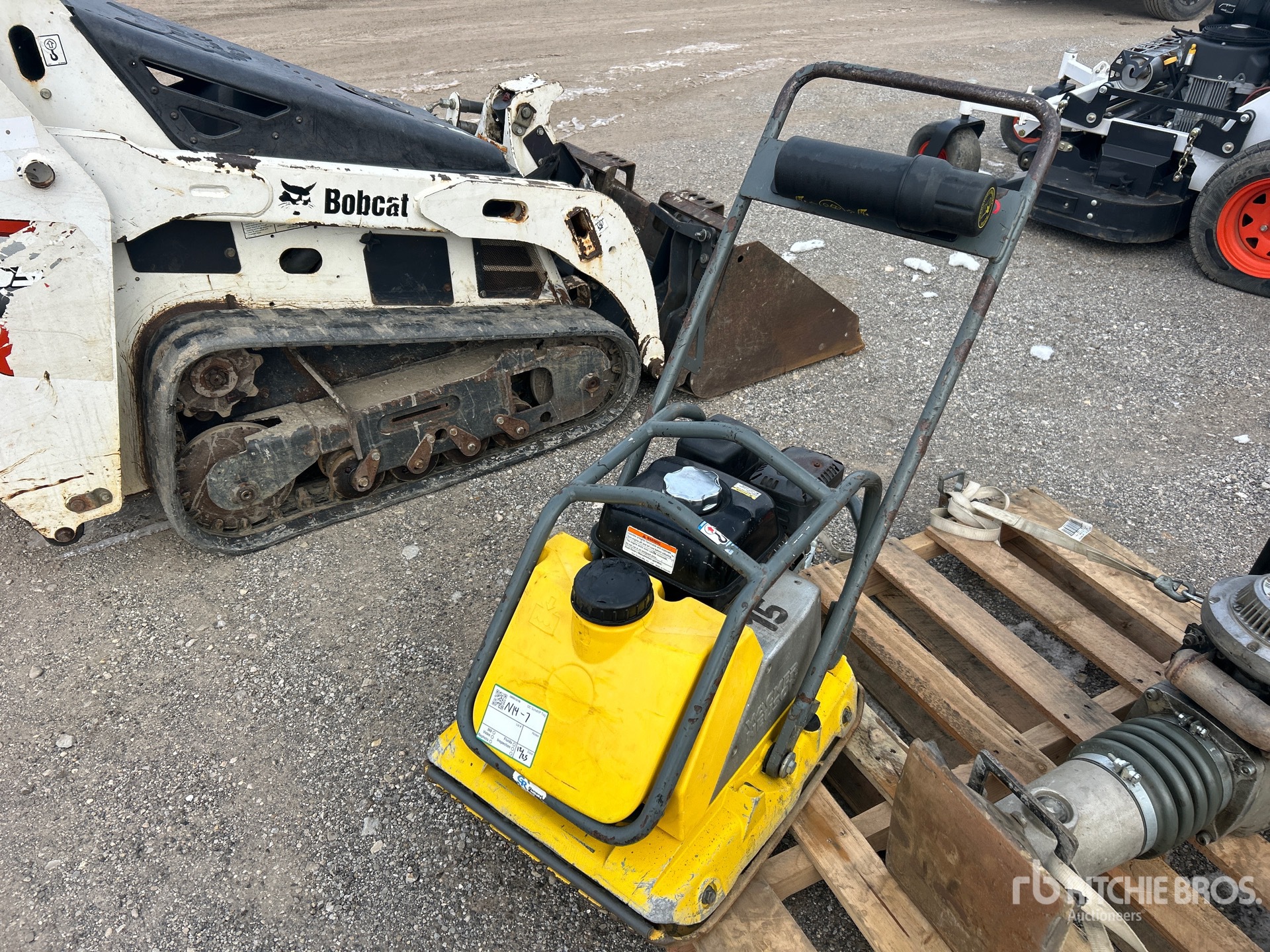 Aspect général with Image, coin avant gauche