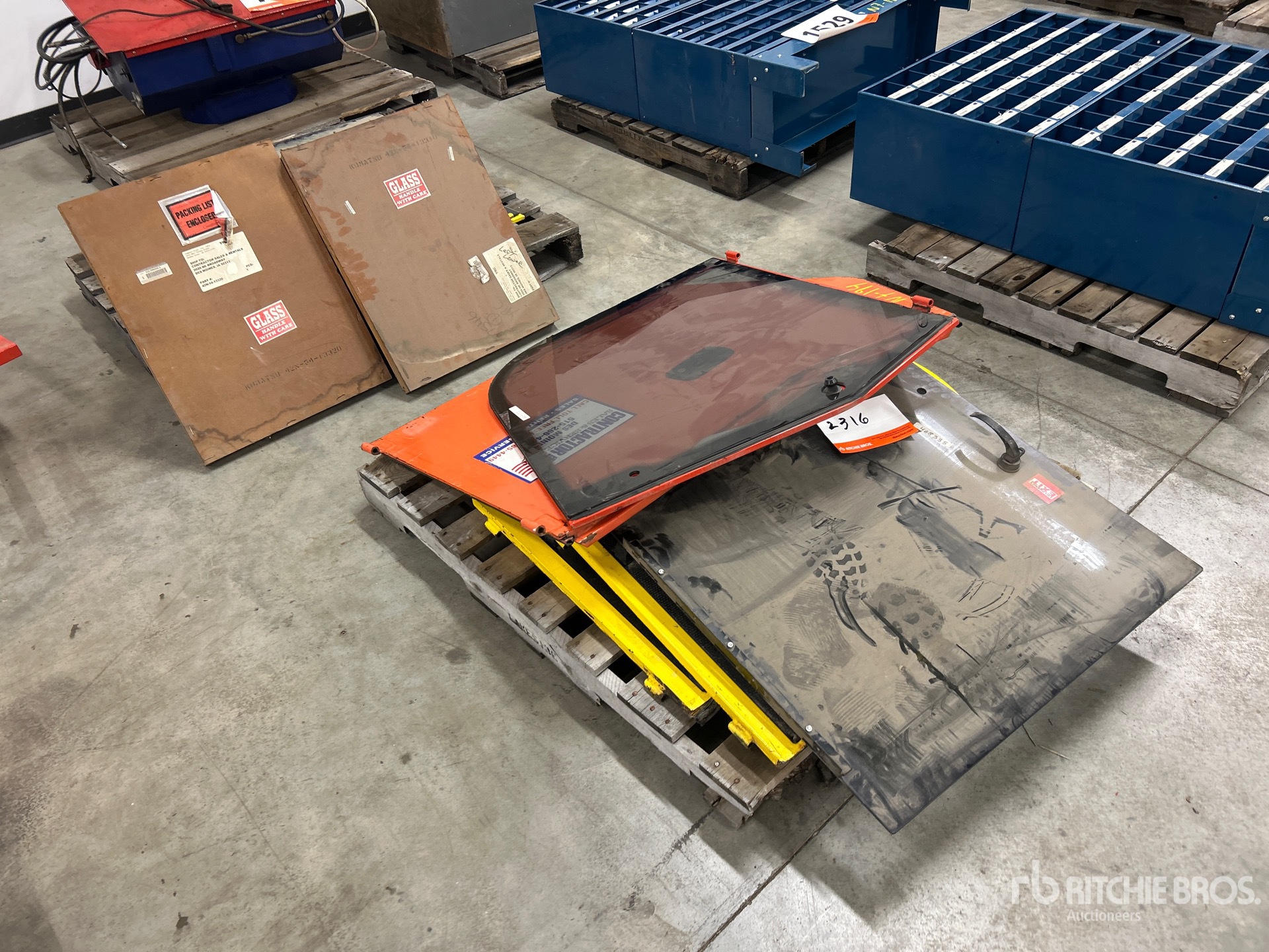 Aspect général with Image, coin avant droit