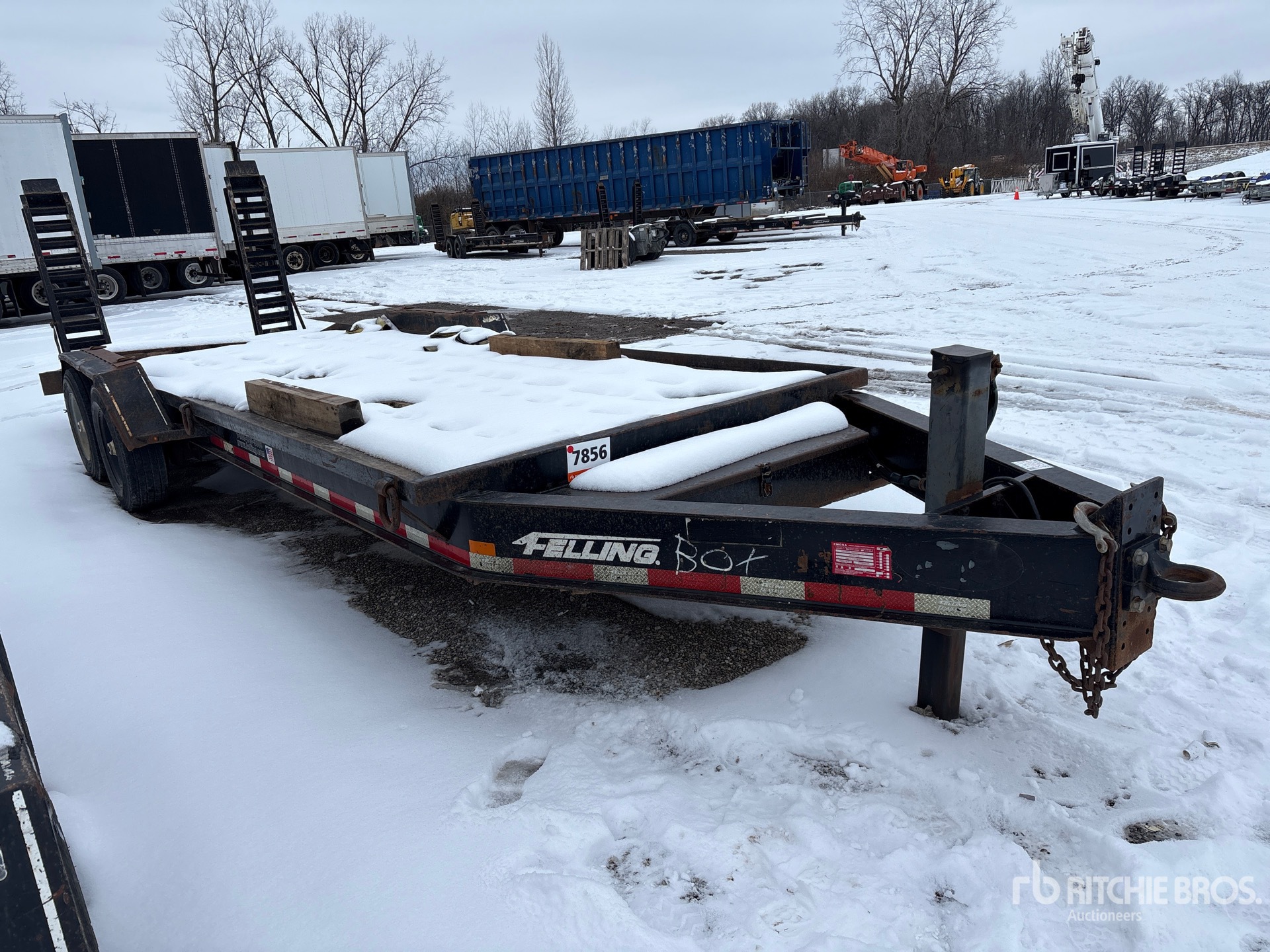 Aspect général with Image, coin avant droit