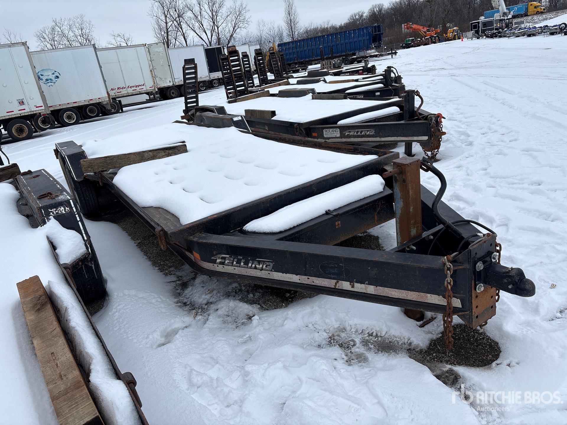 Aspect général with Image, coin avant droit