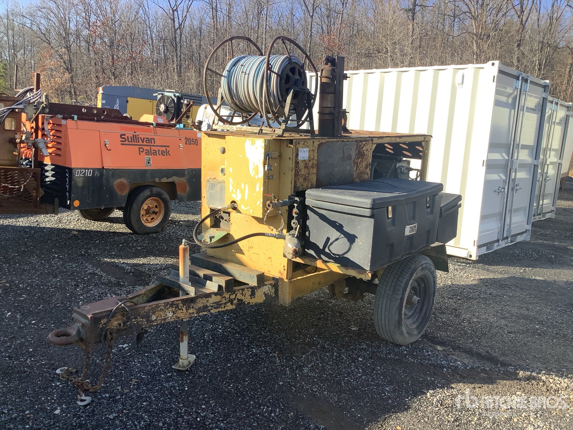 General Appearance with Featured Photo