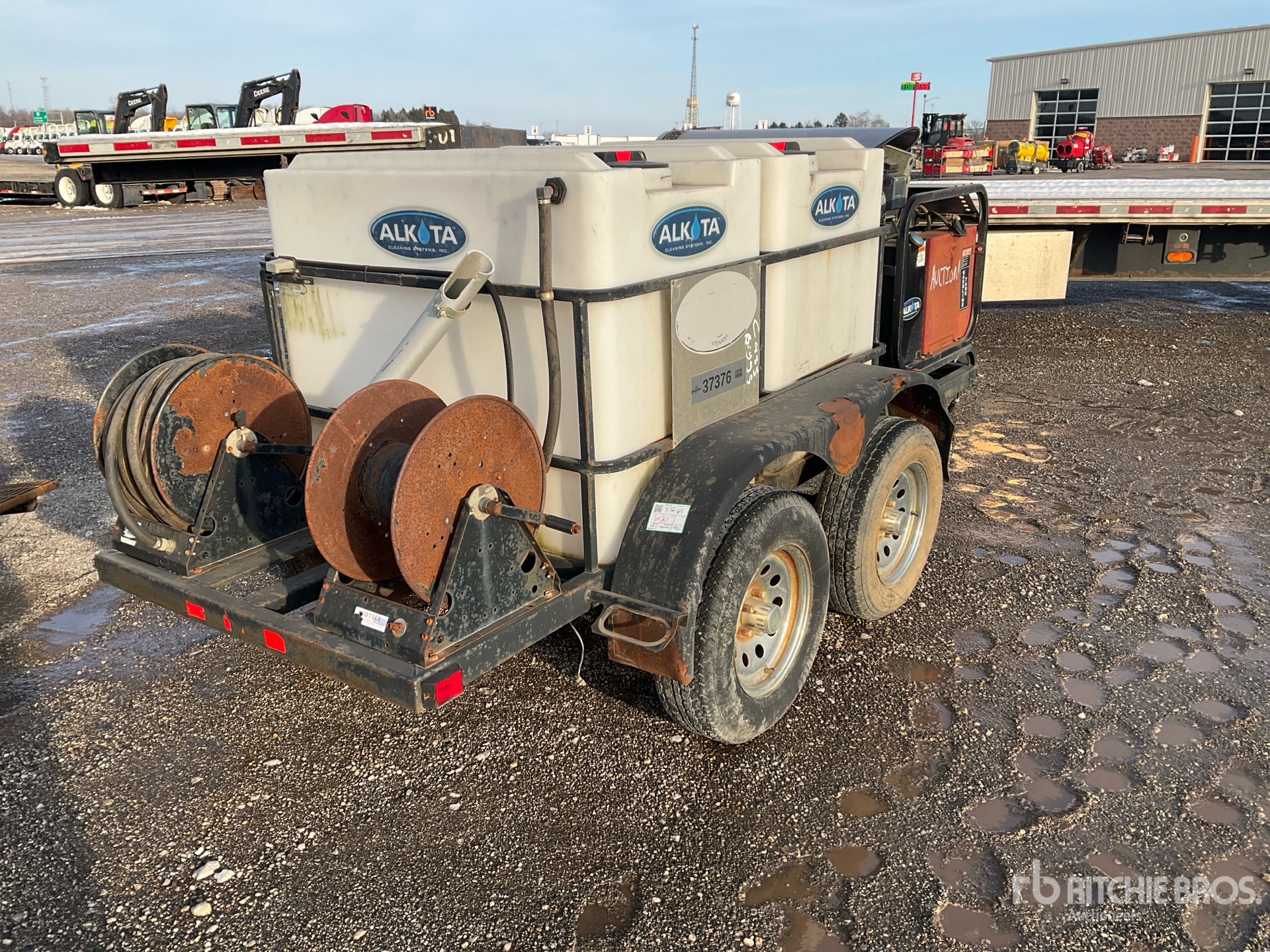 Aspect général with Image, coin arrière droit