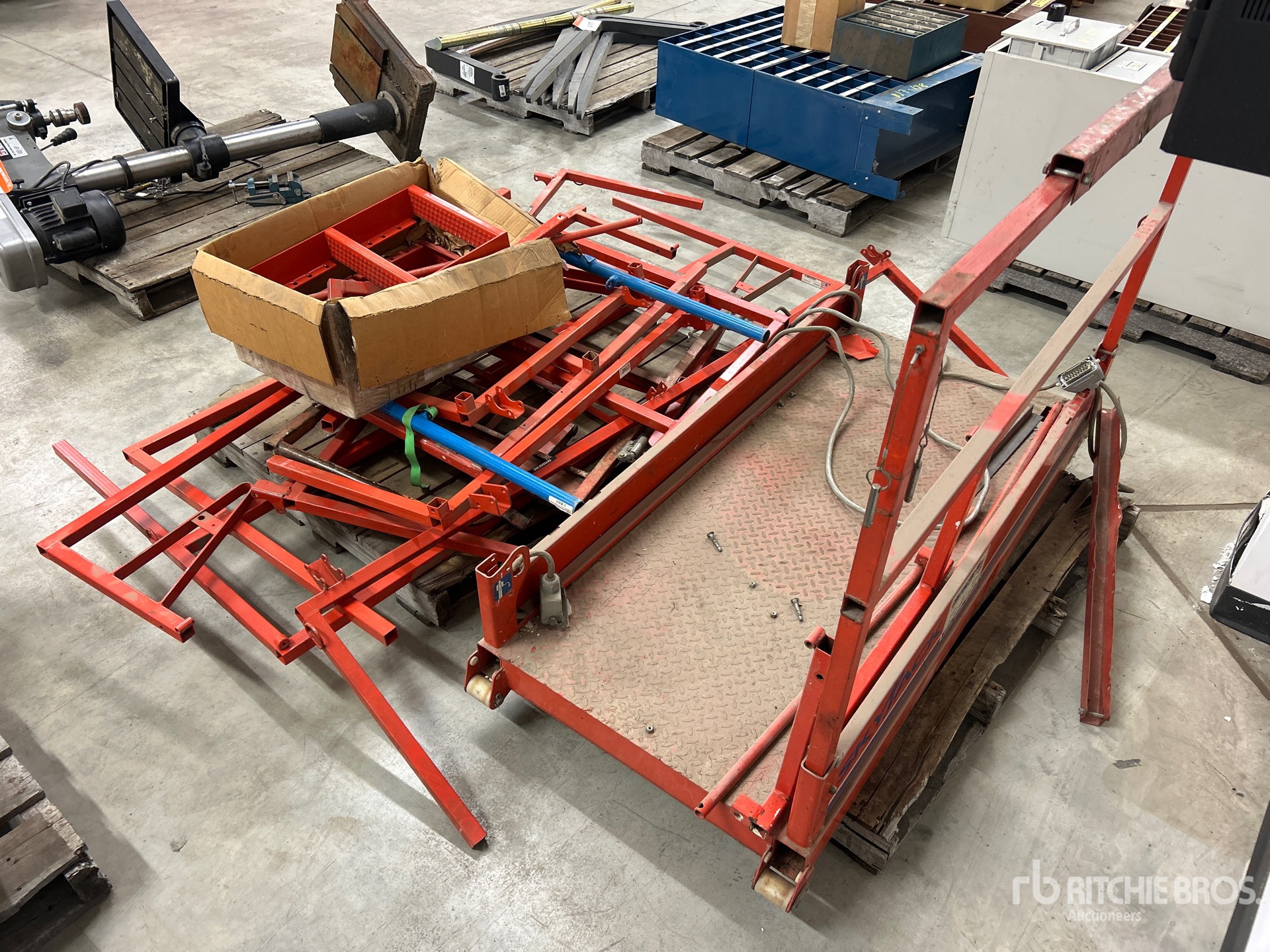 Aspect général with Image, coin arrière gauche