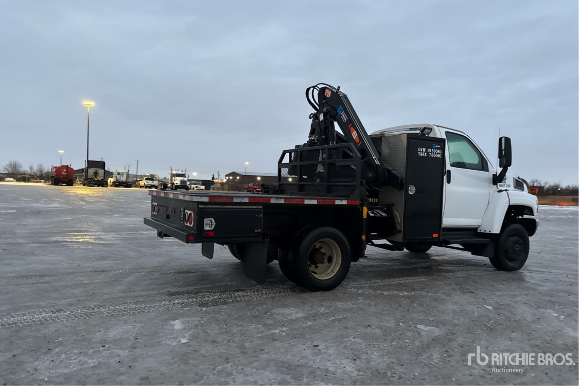 General Appearance with Picture, Right Rear Corner