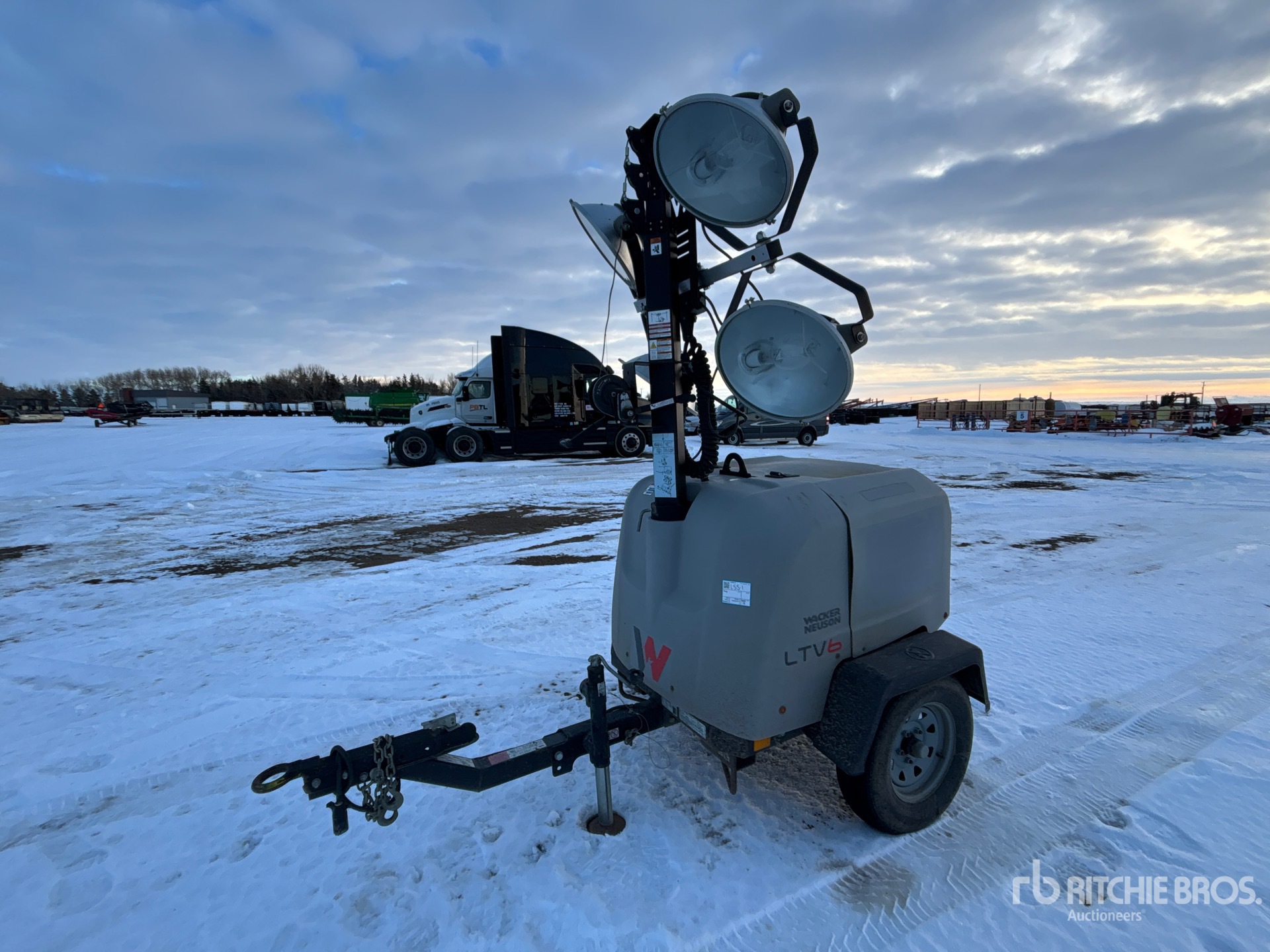 General Appearance with Imagen: esquina delantera izquierda