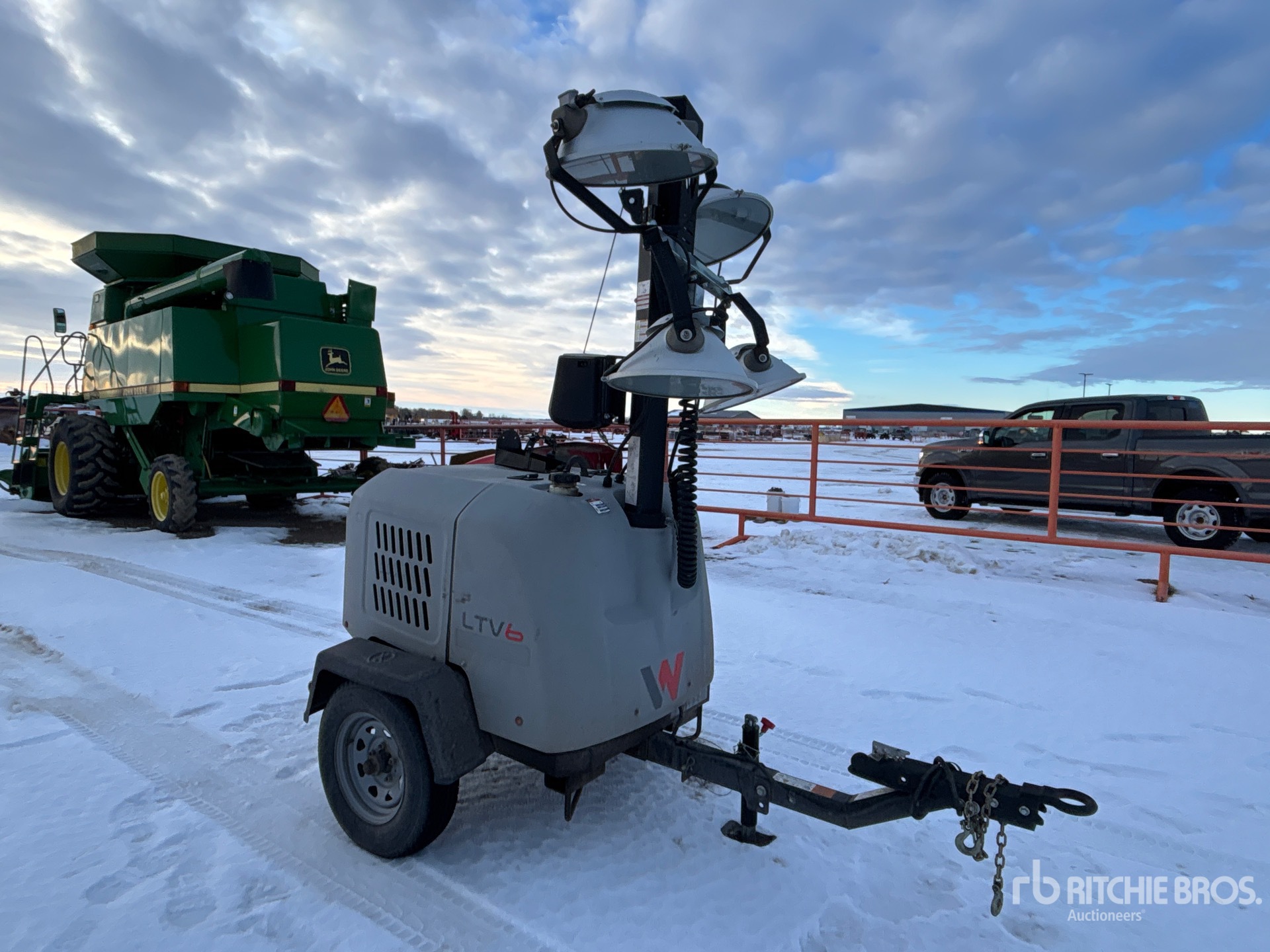 General Appearance with Imagen: esquina delantera derecha