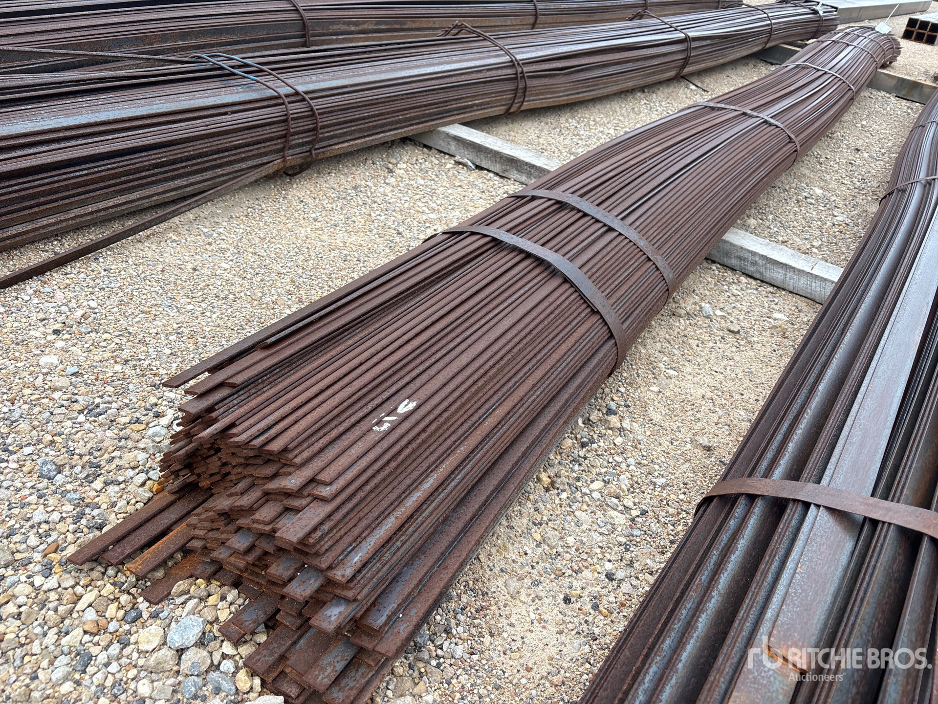 Aspect général with Image, coin avant droit