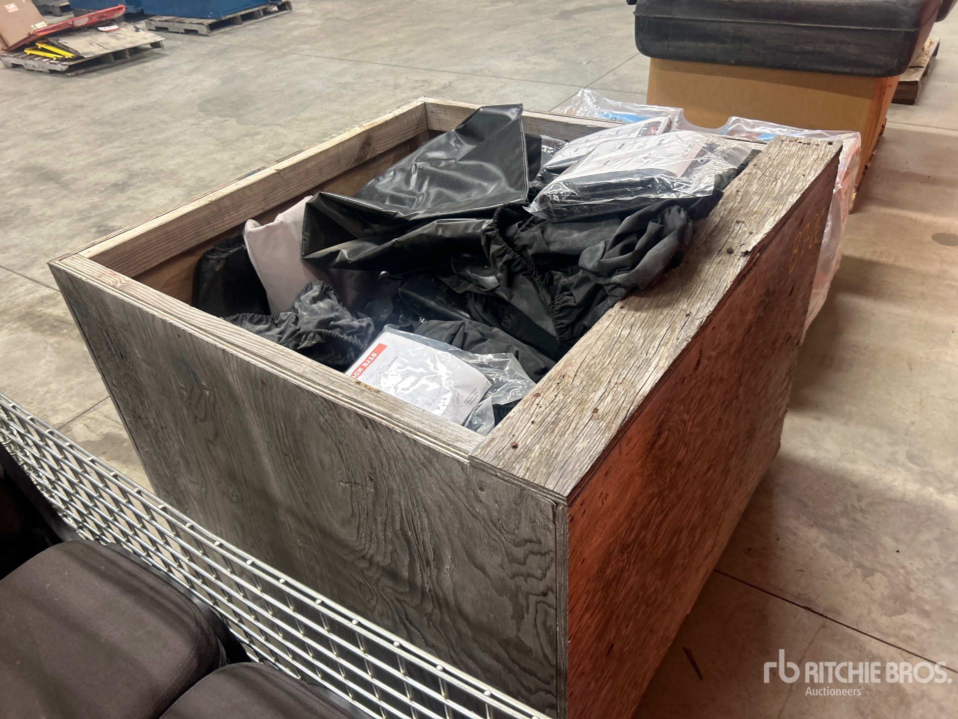 Aspect général with Image, coin arrière gauche