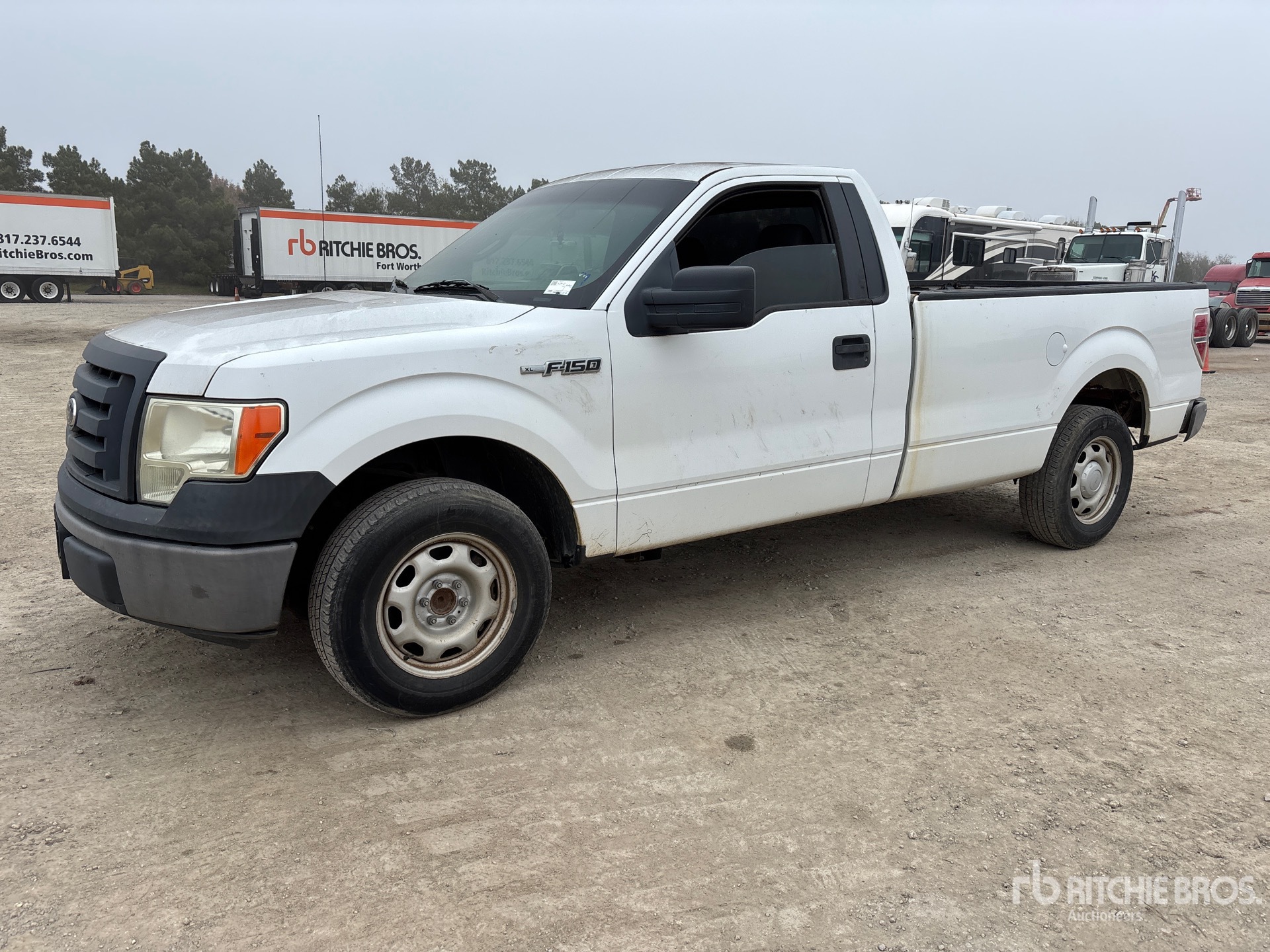 General Appearance with Picture, Left Front Corner