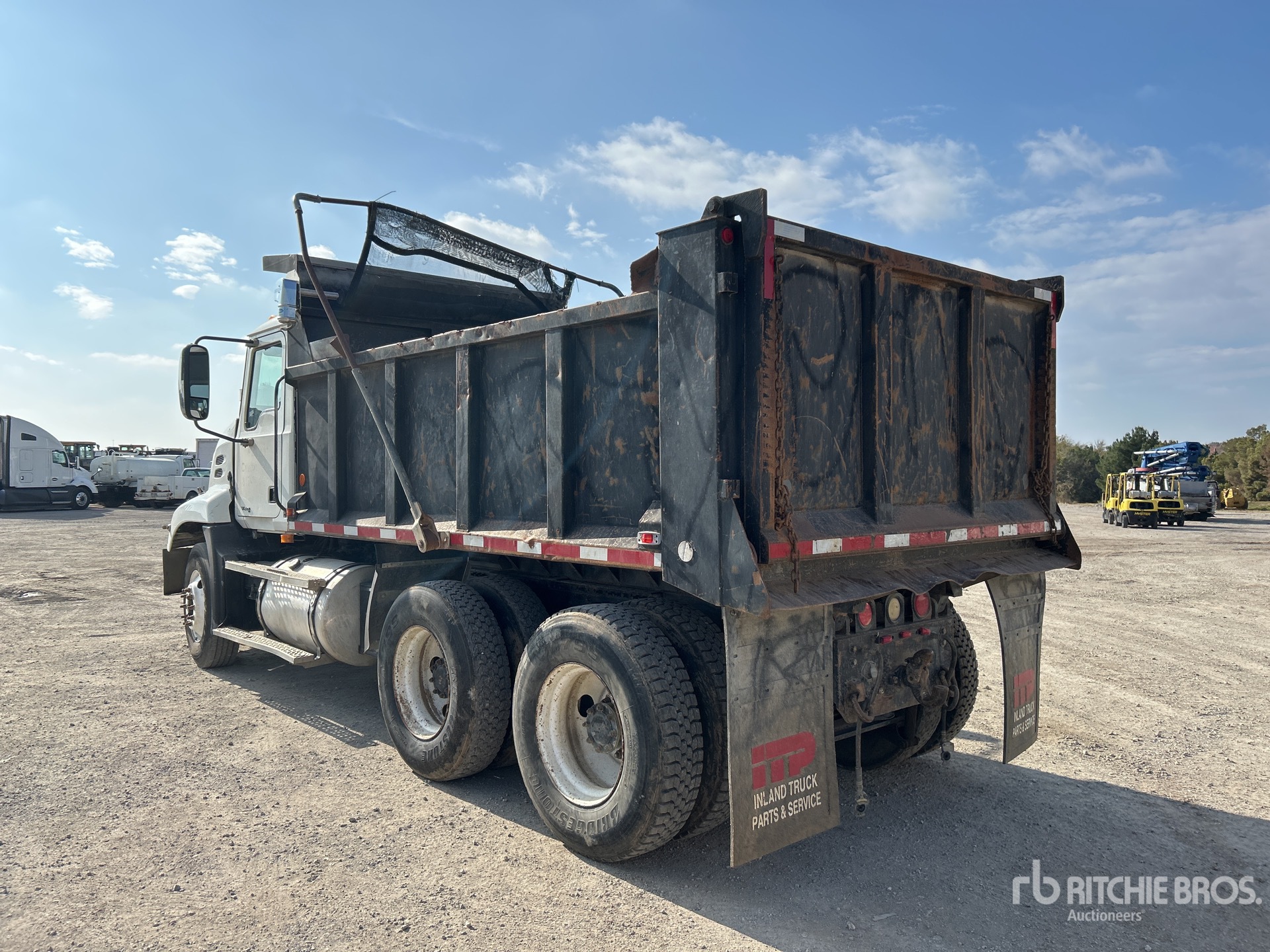 Aspect général with Image, coin arrière gauche