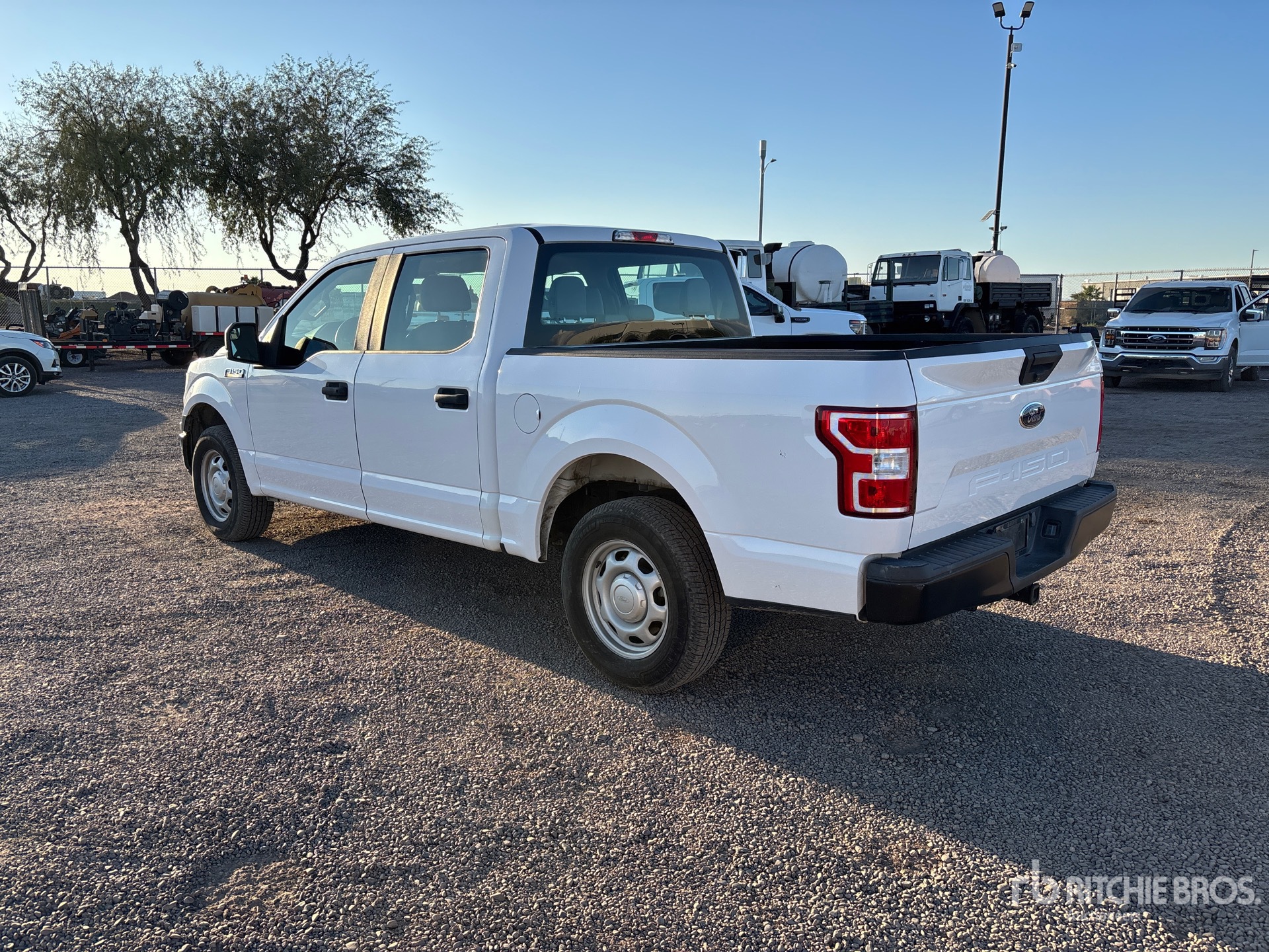 General Appearance with Imagen: esquina trasera izquierda