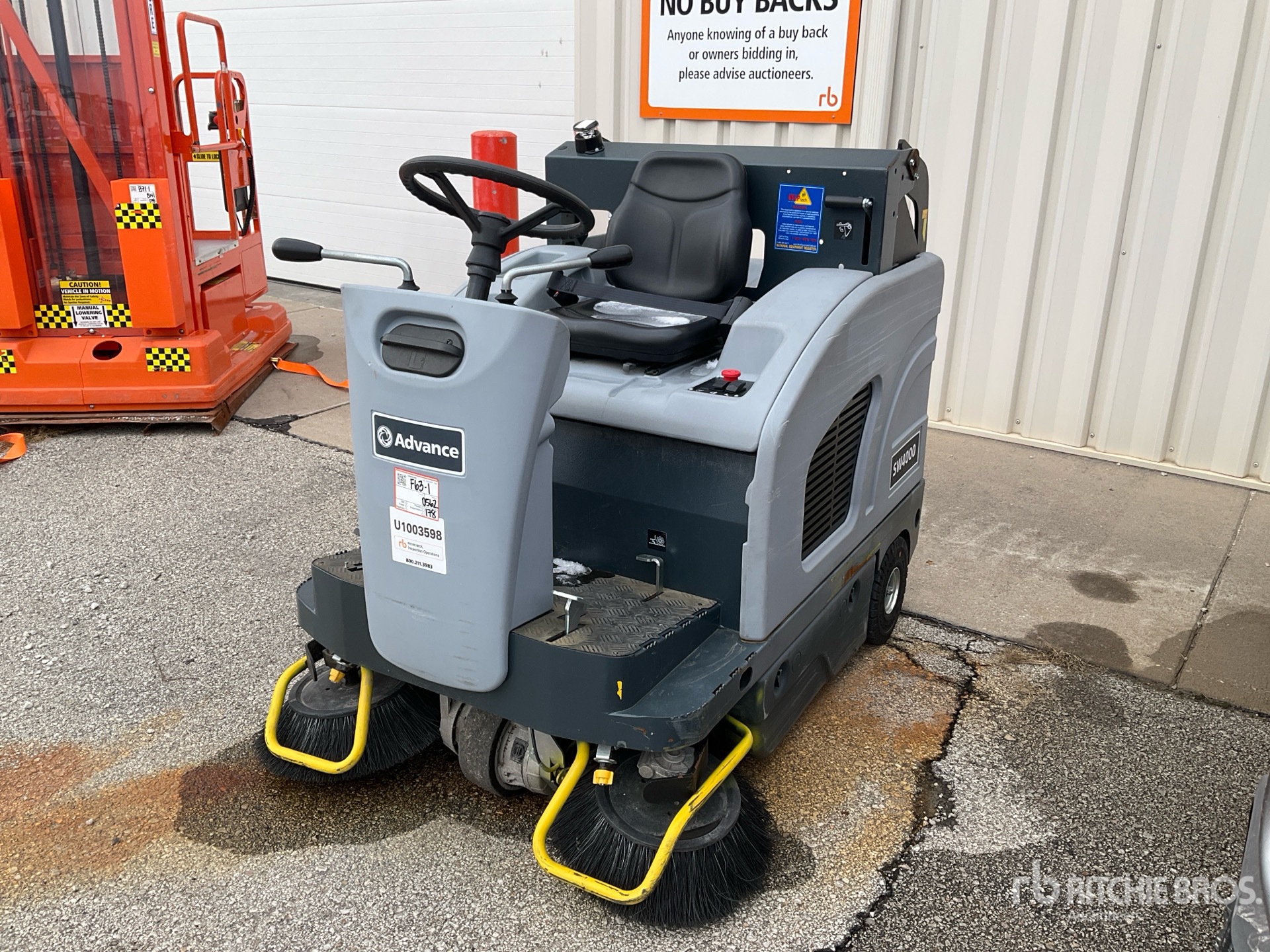 General Appearance with Featured Photo