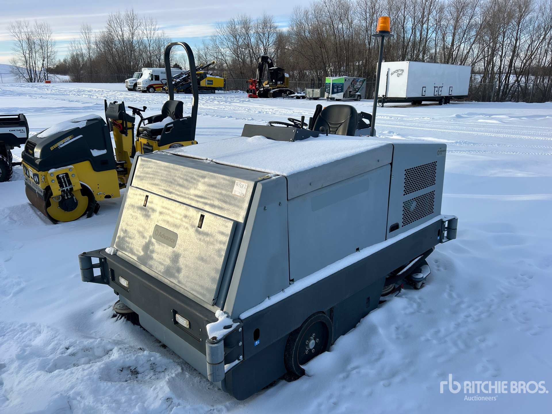 Aspect général with Image, coin avant gauche