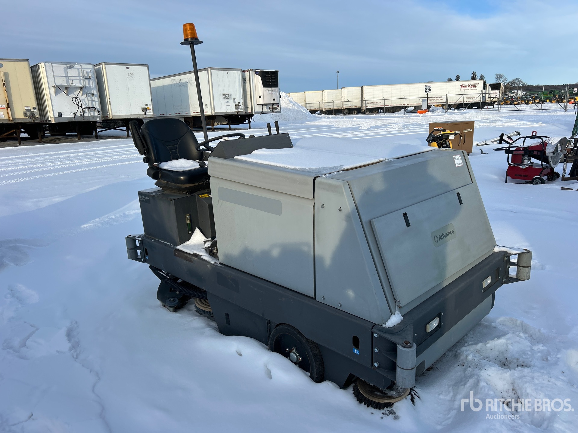 Aspect général with Image, coin avant droit