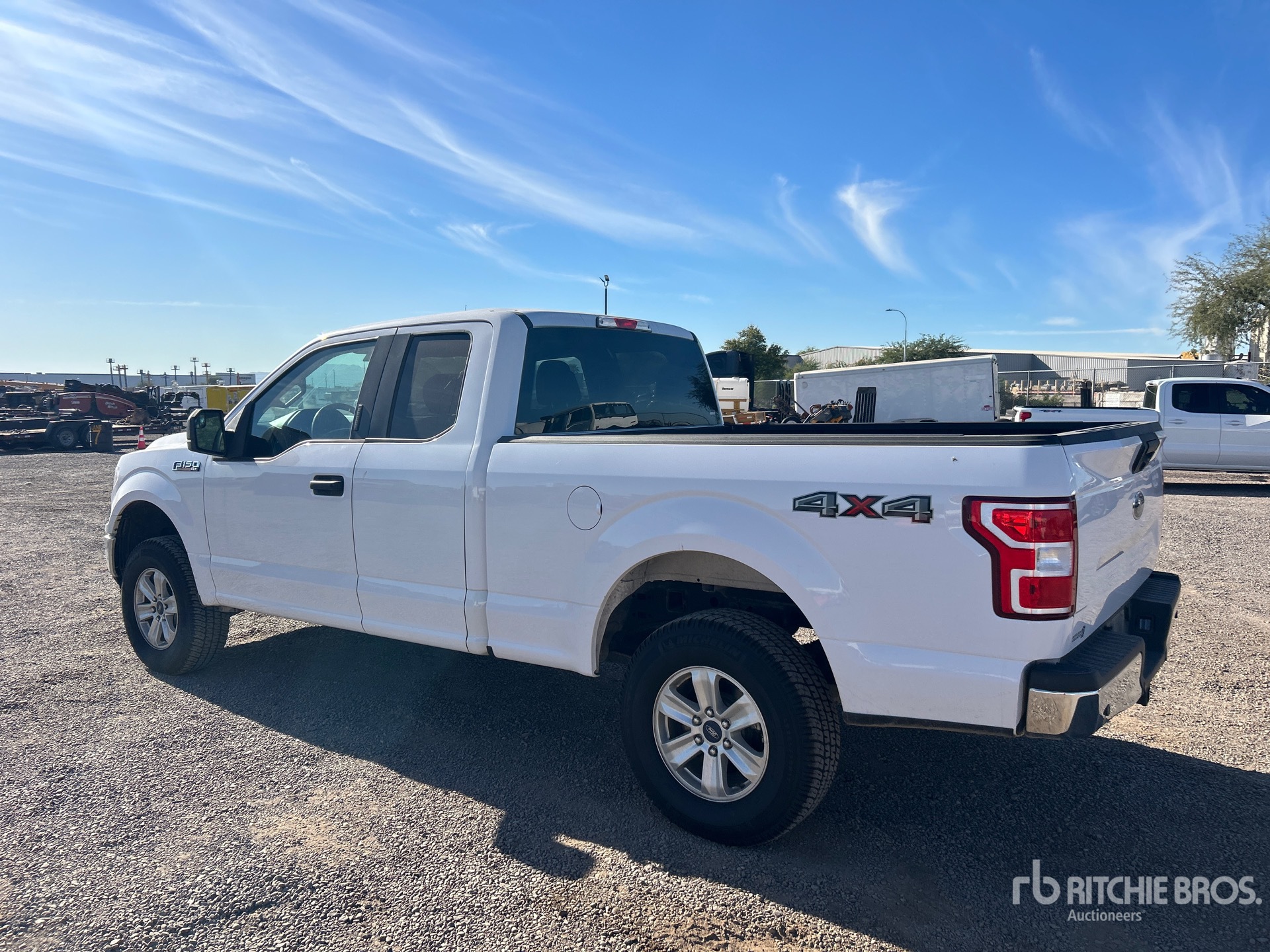 General Appearance with Imagen: esquina trasera izquierda