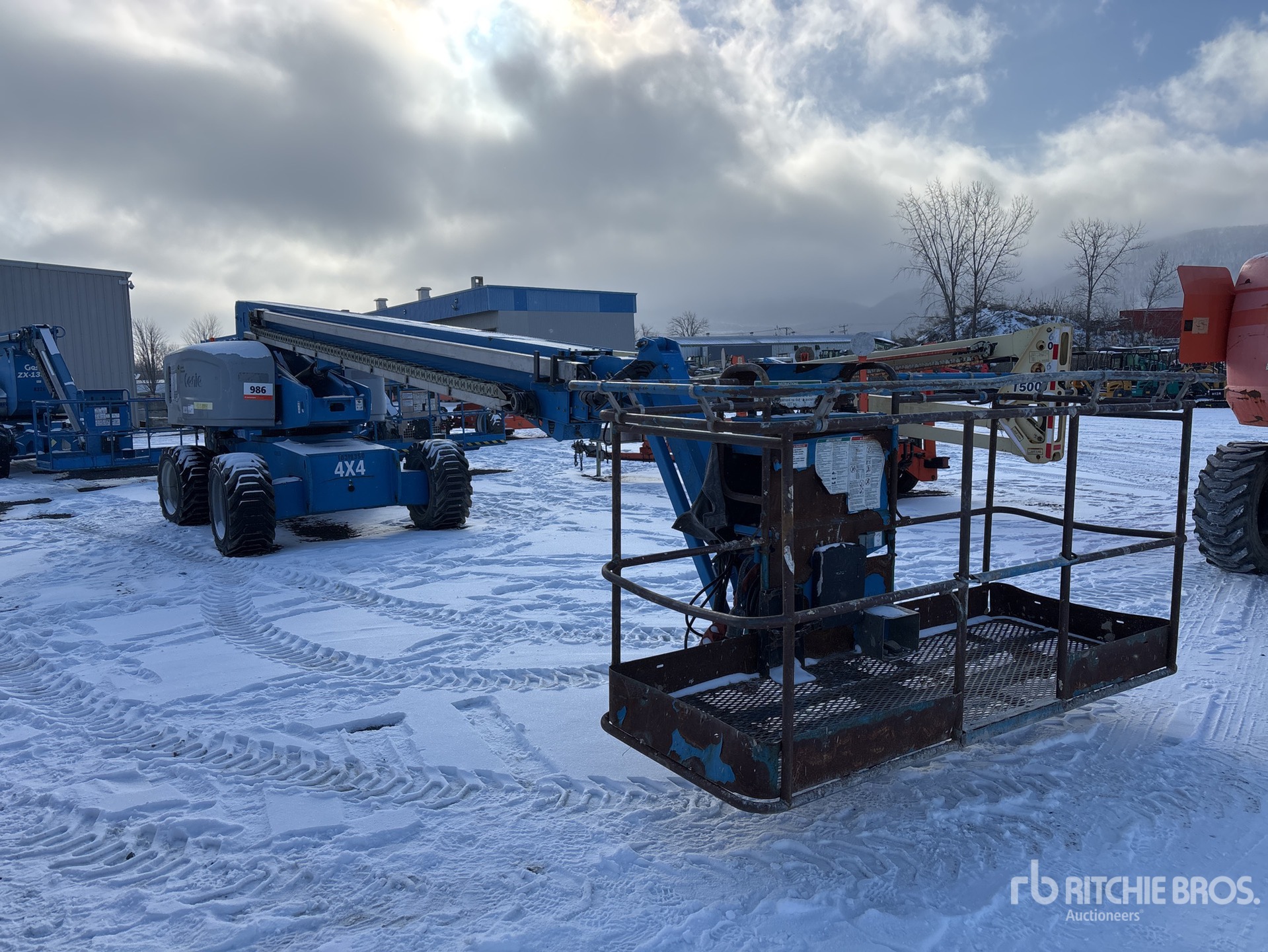 General Appearance with Picture, Right Front Corner