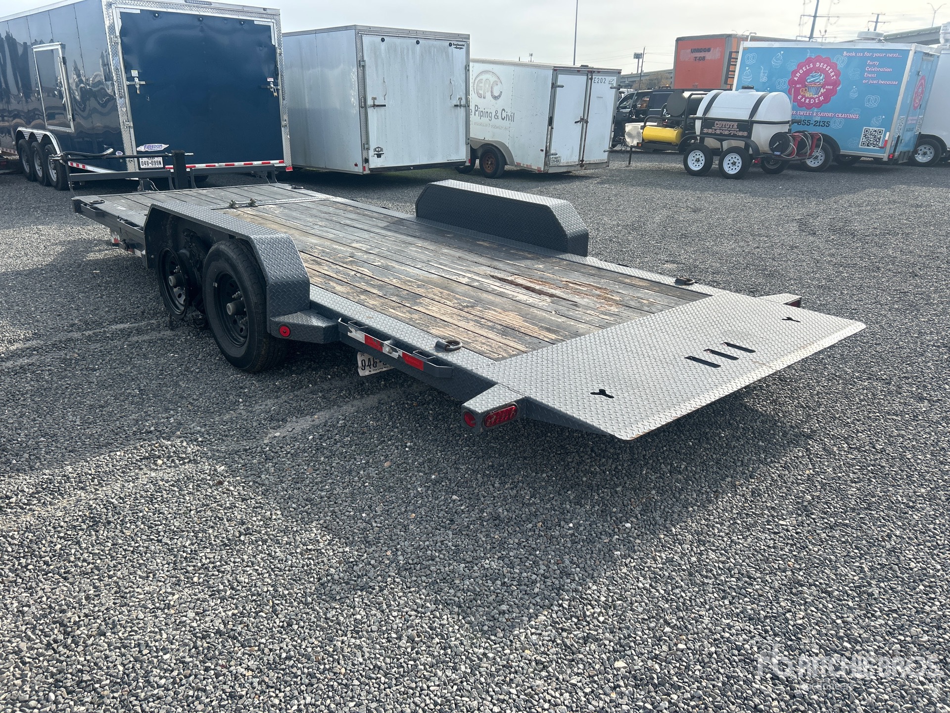 General Appearance with Picture, Left Rear Corner