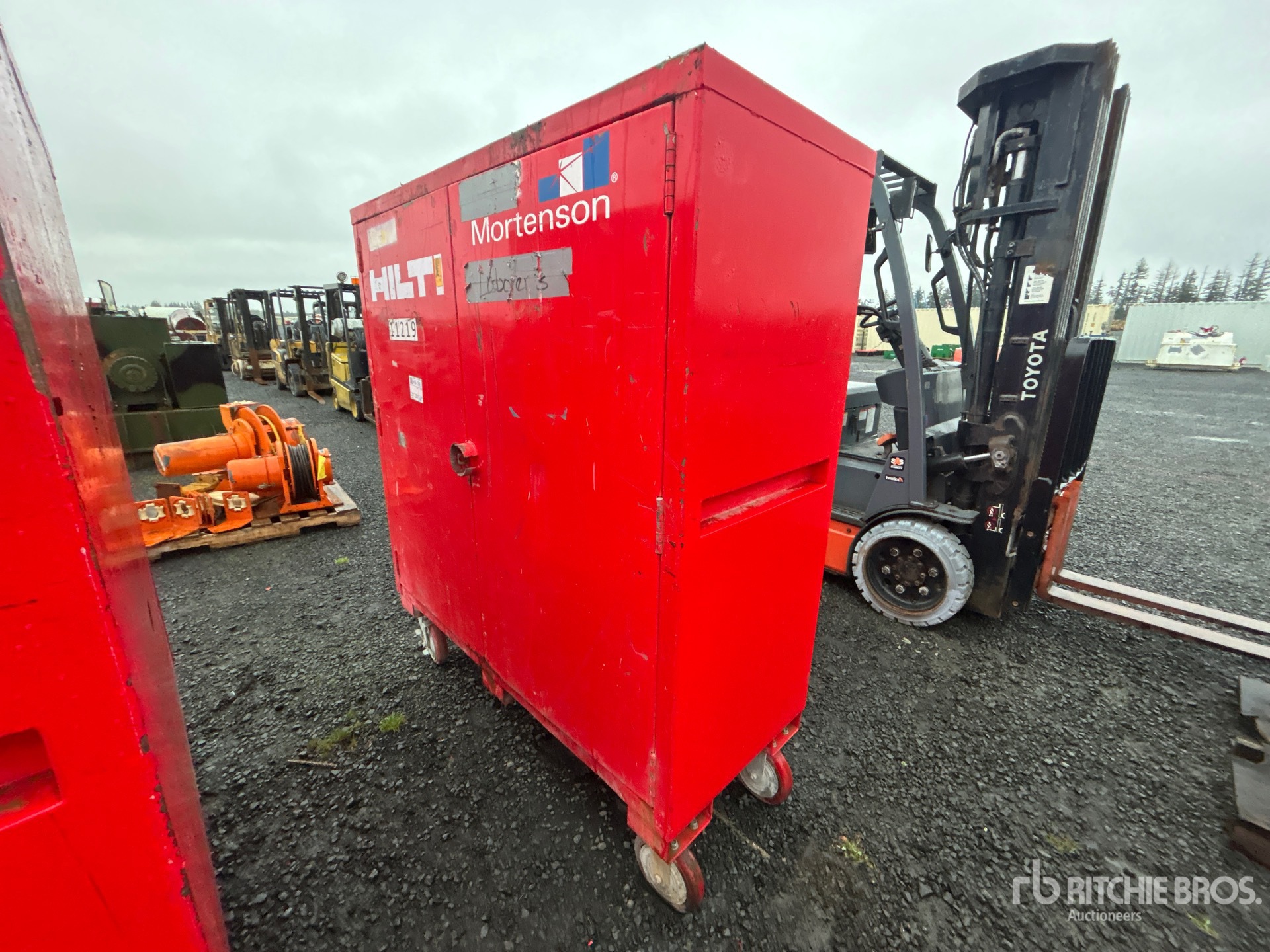 General Appearance with Picture, Left Front Corner