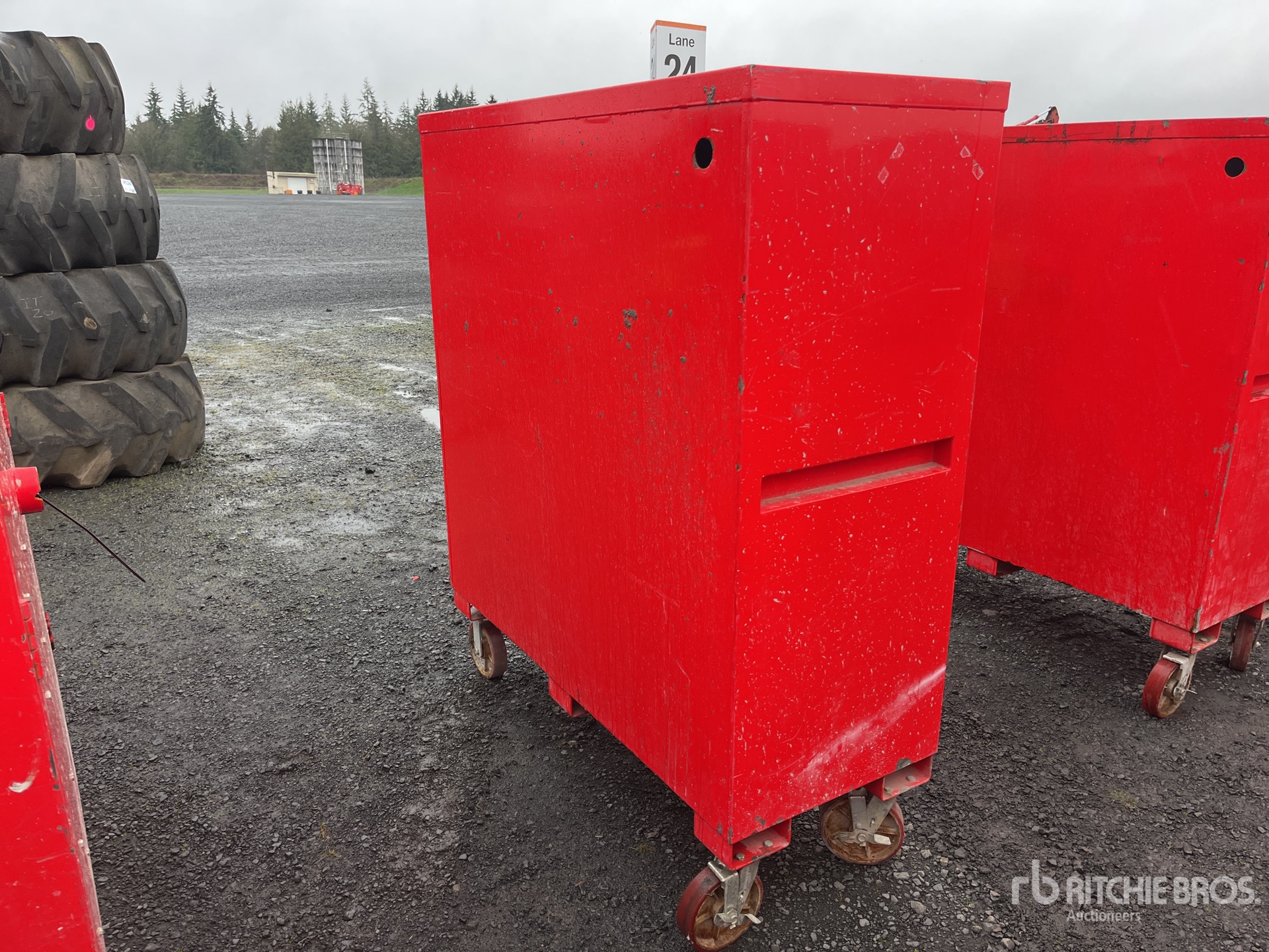 General Appearance with Picture, Right Rear Corner