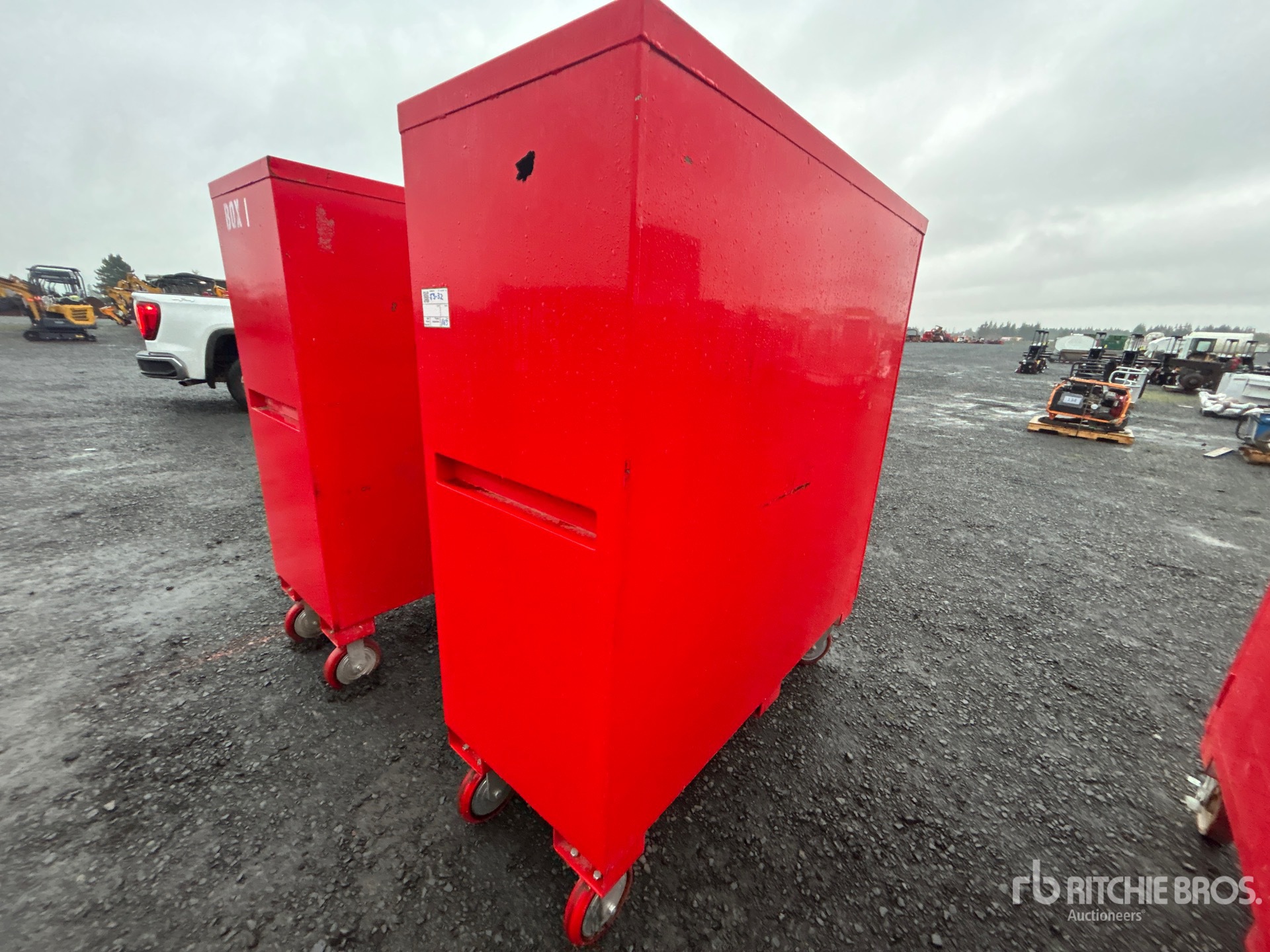 General Appearance with Picture, Left Rear Corner