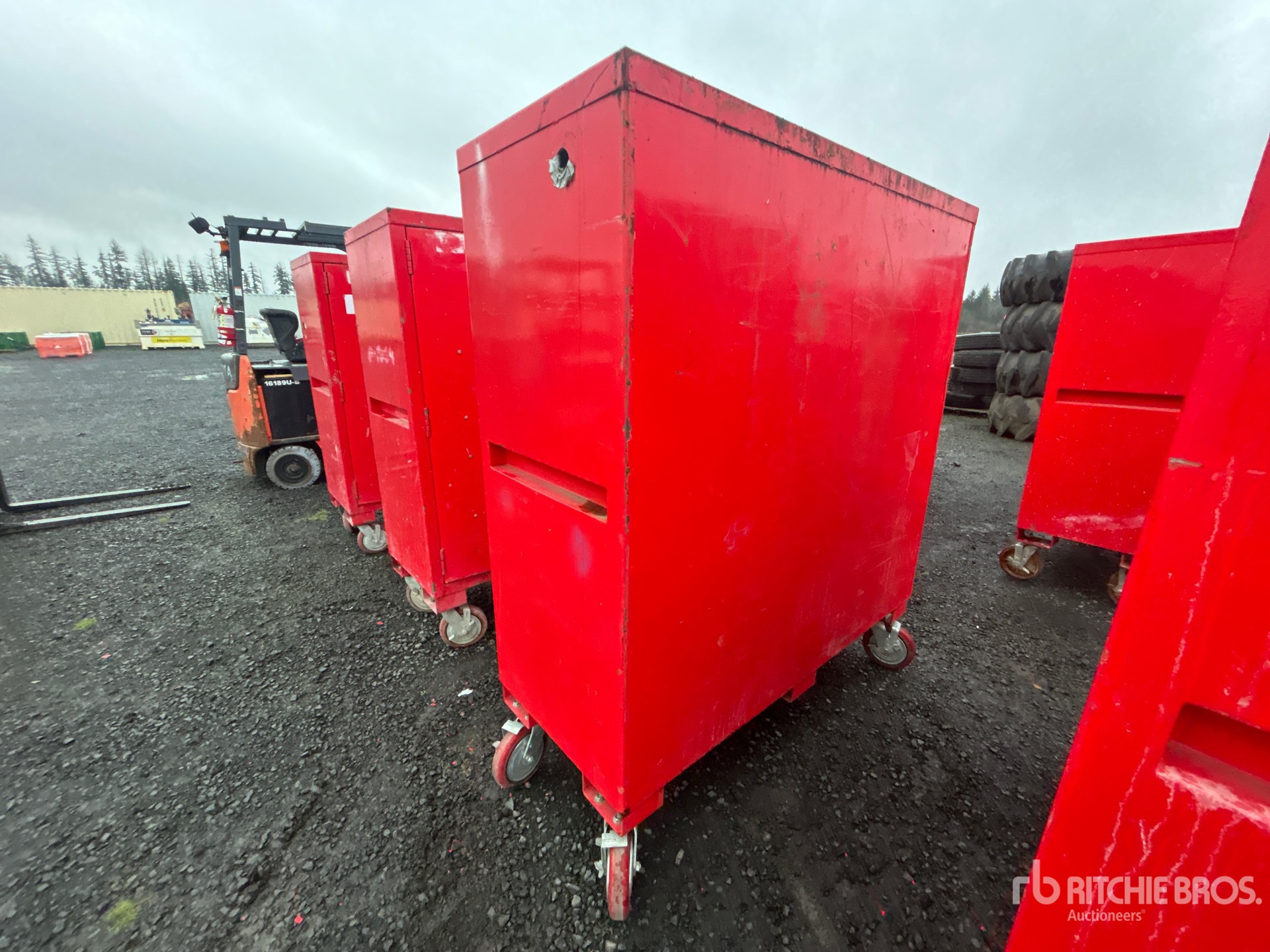 General Appearance with Picture, Left Rear Corner