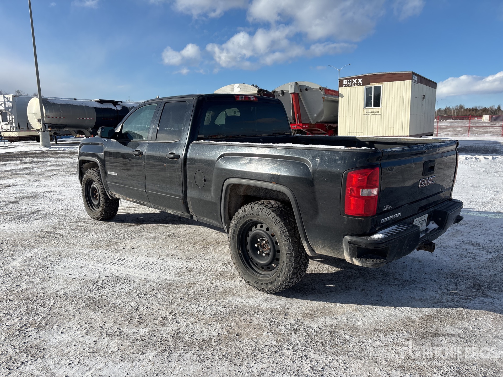 General Appearance with Imagen: esquina trasera izquierda