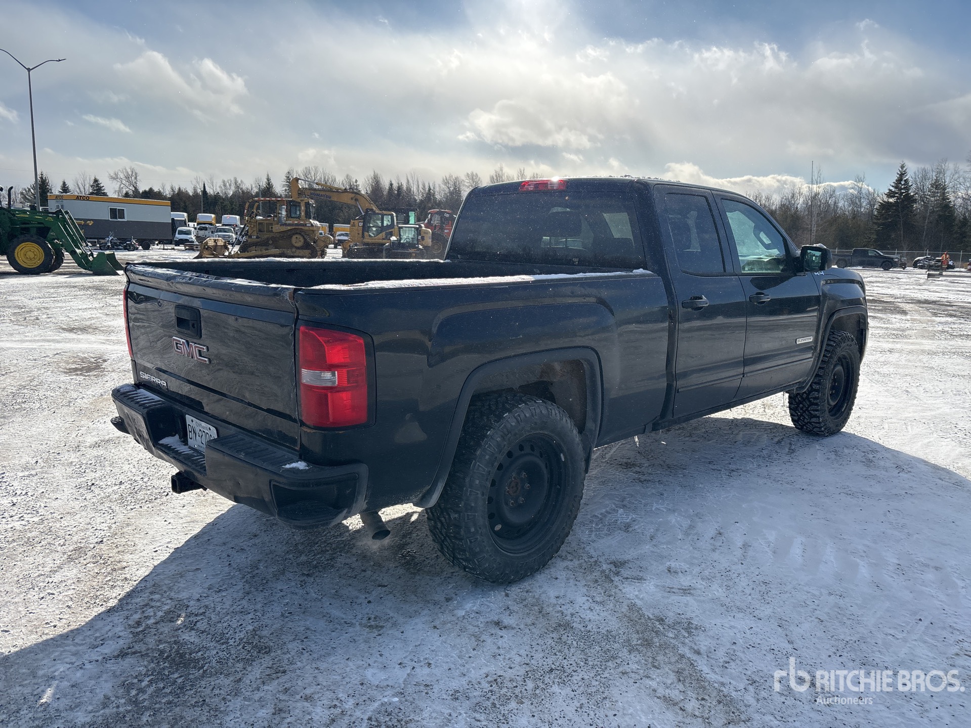 General Appearance with Imagen: esquina trasera derecha