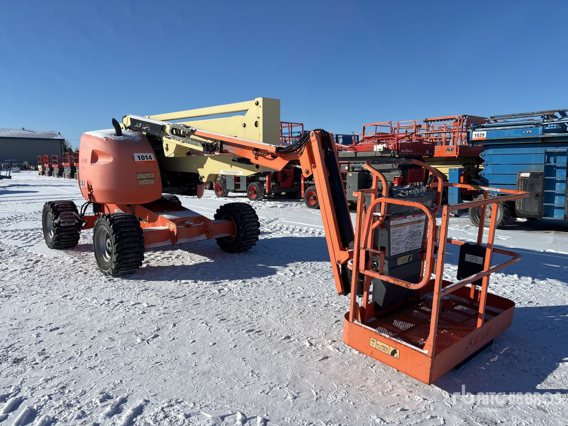 General Appearance with Bild, Ecke vorne rechts