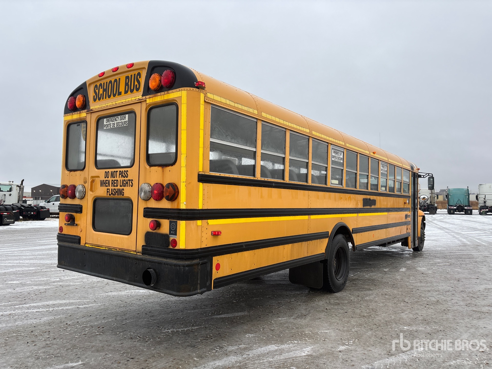 General Appearance with Image, coin arrière droit