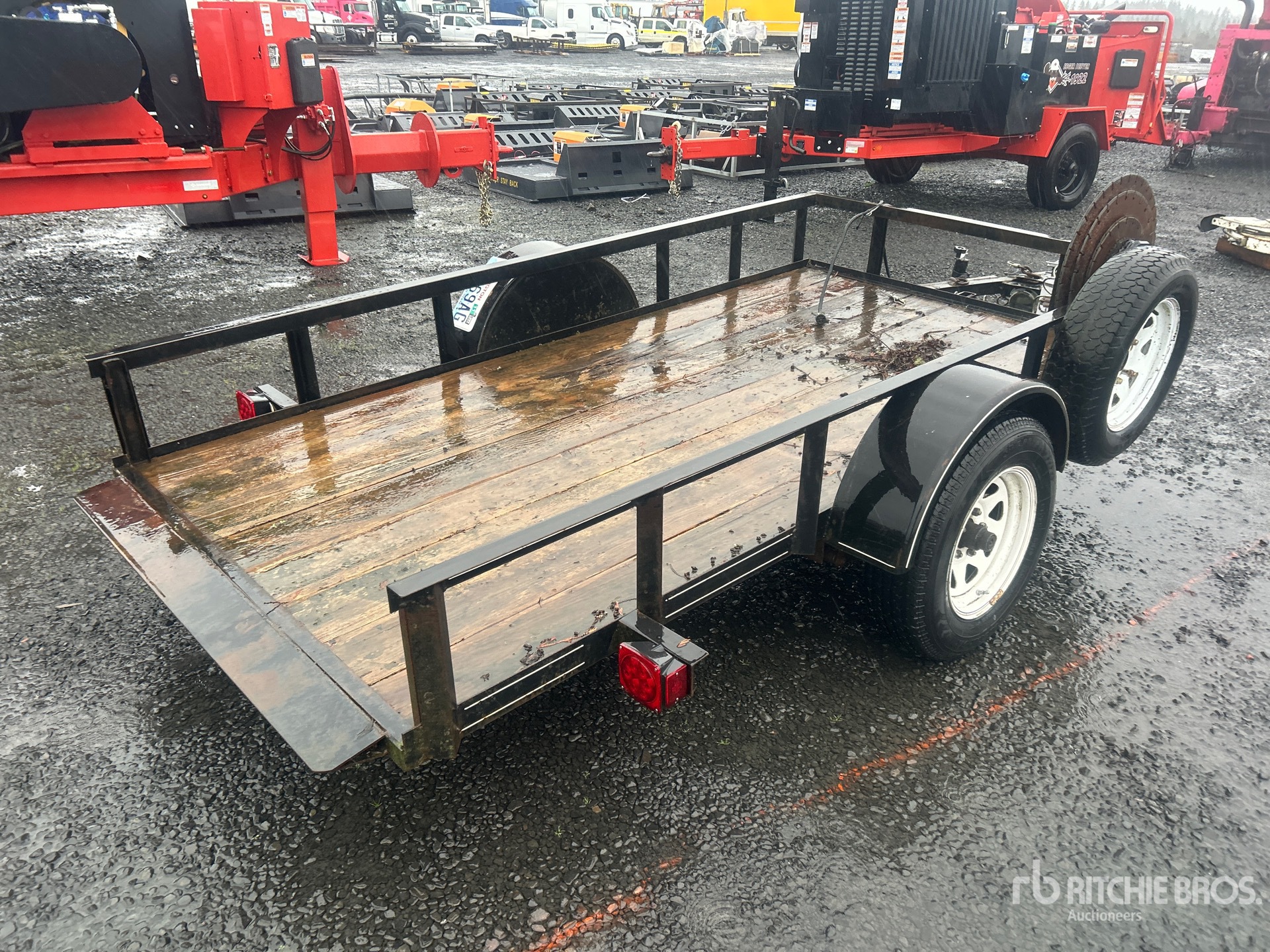 Aspect général with Image, coin arrière droit