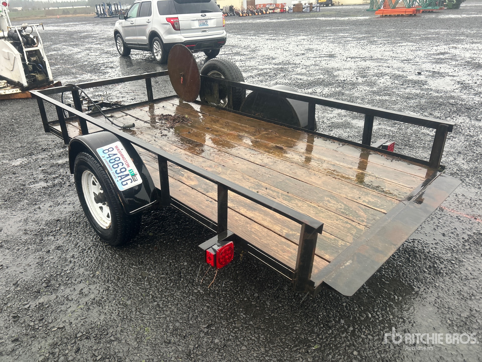 Aspect général with Image, coin arrière gauche