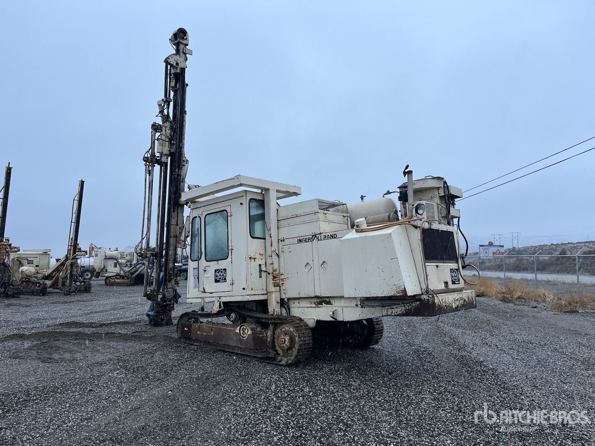 Aspect général with Image, coin arrière gauche