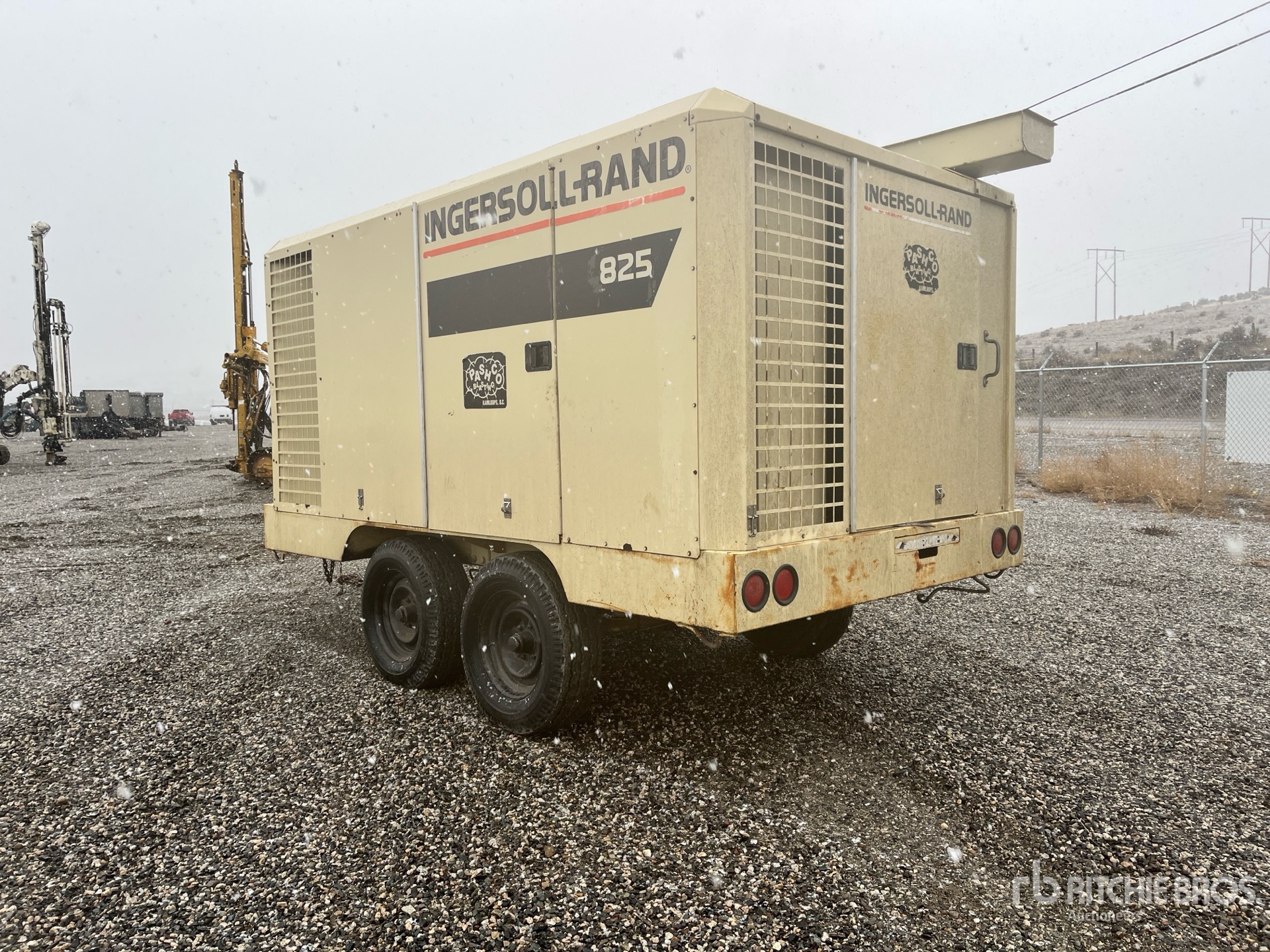 General Appearance with Bild, Ecke hinten links