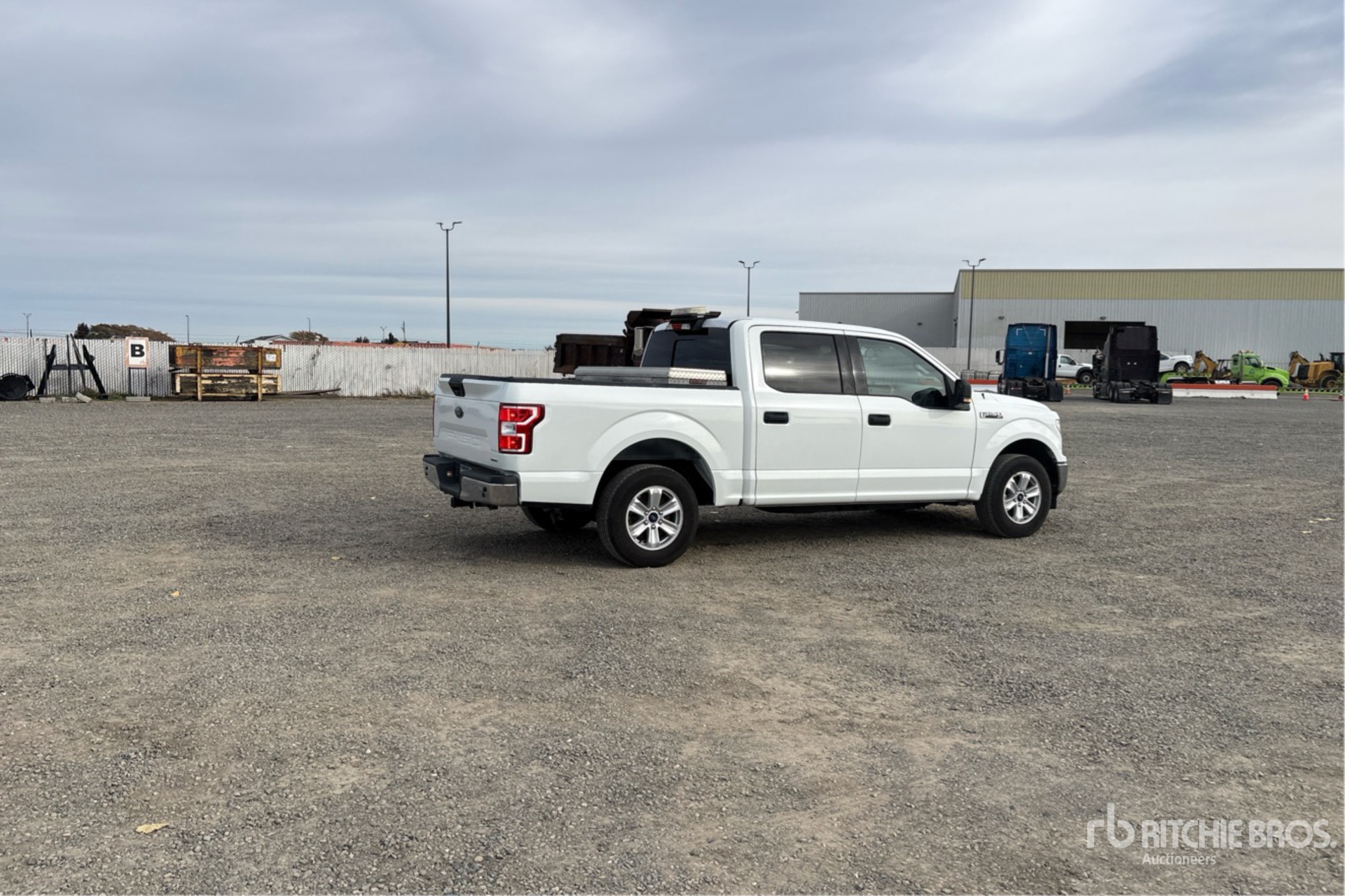 General Appearance with Picture, Right Rear Corner