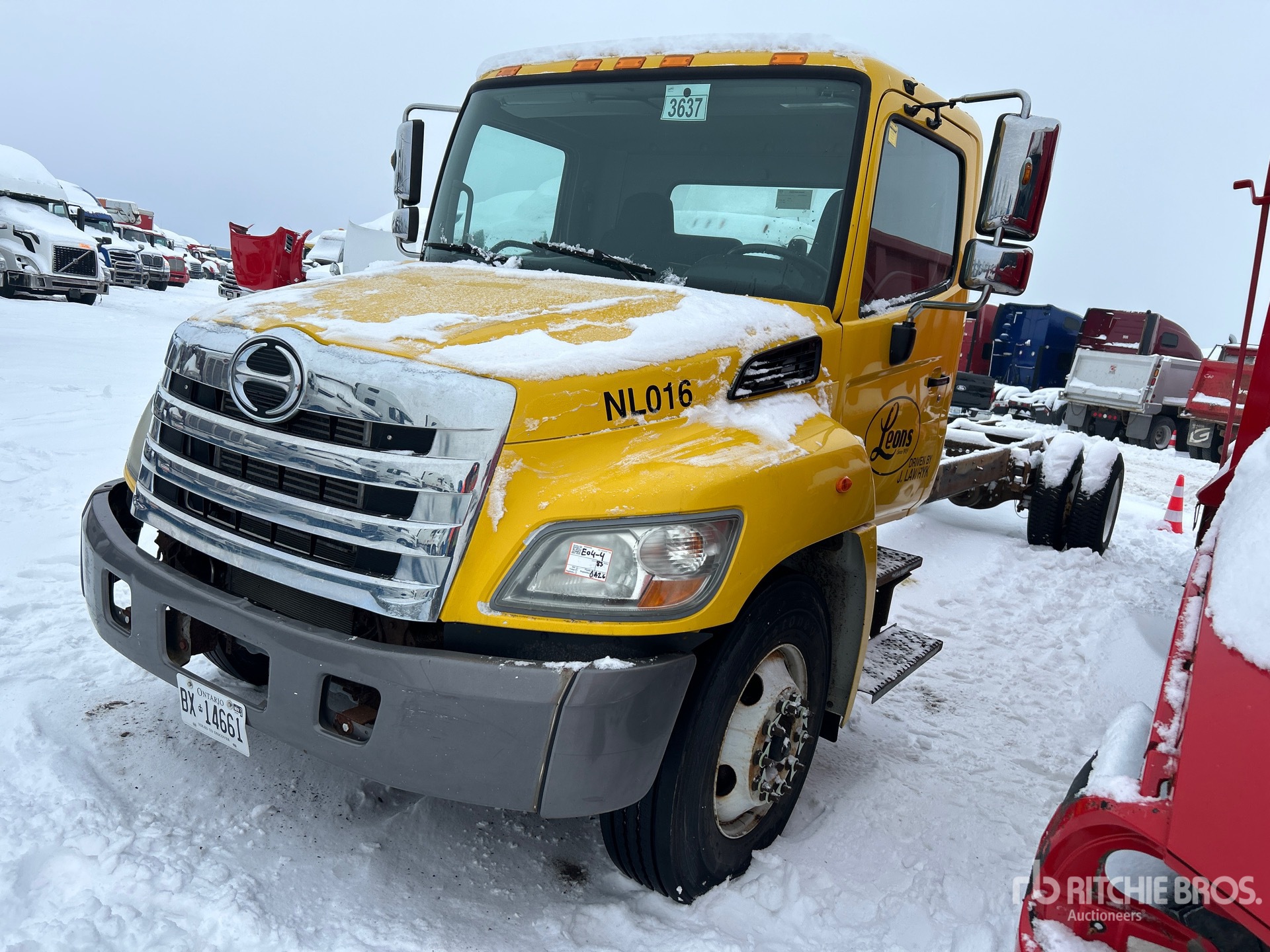 General Appearance with Picture, Left Front Corner